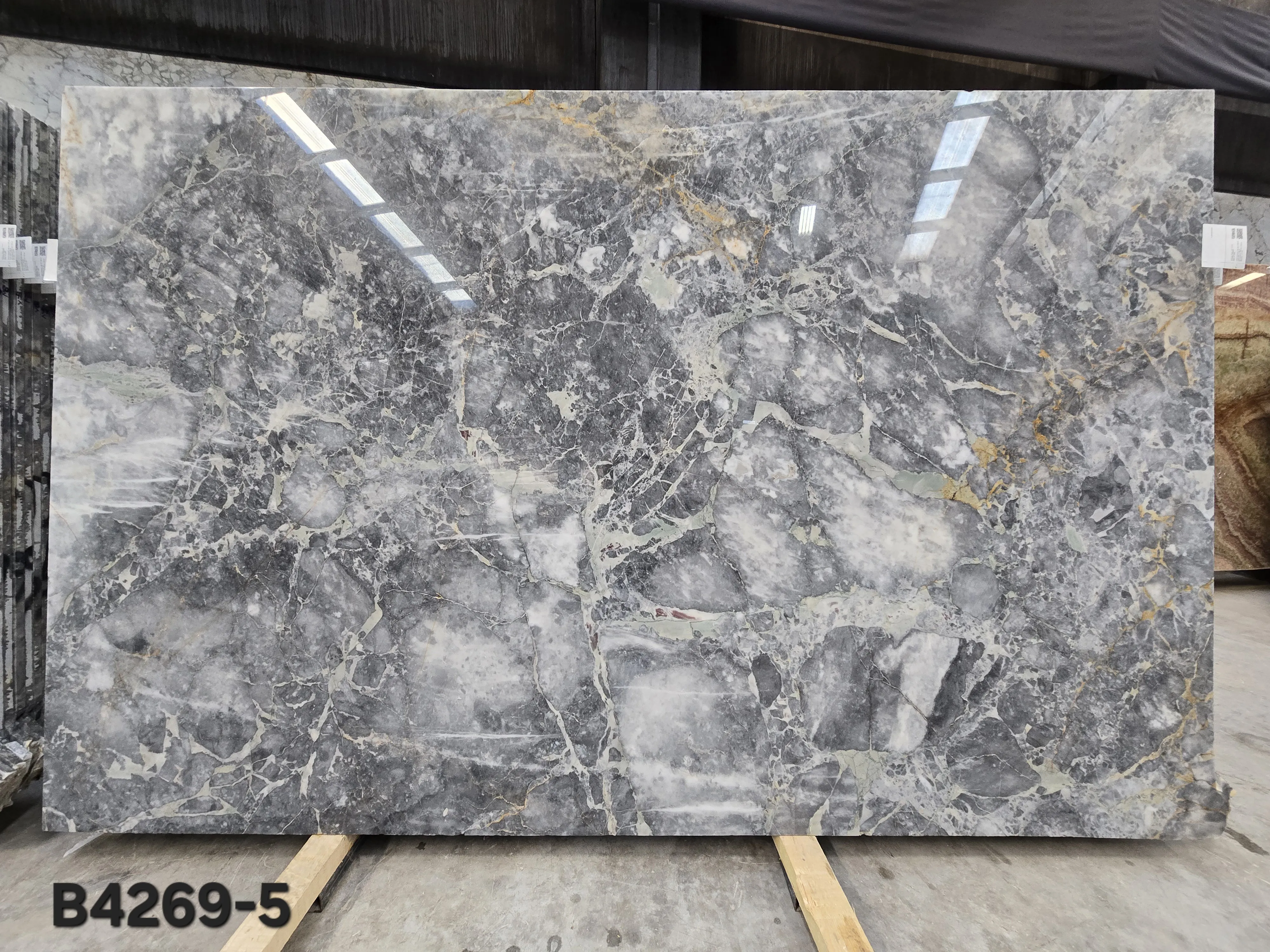 B4269 - 2 CM Oro Grigio Polished