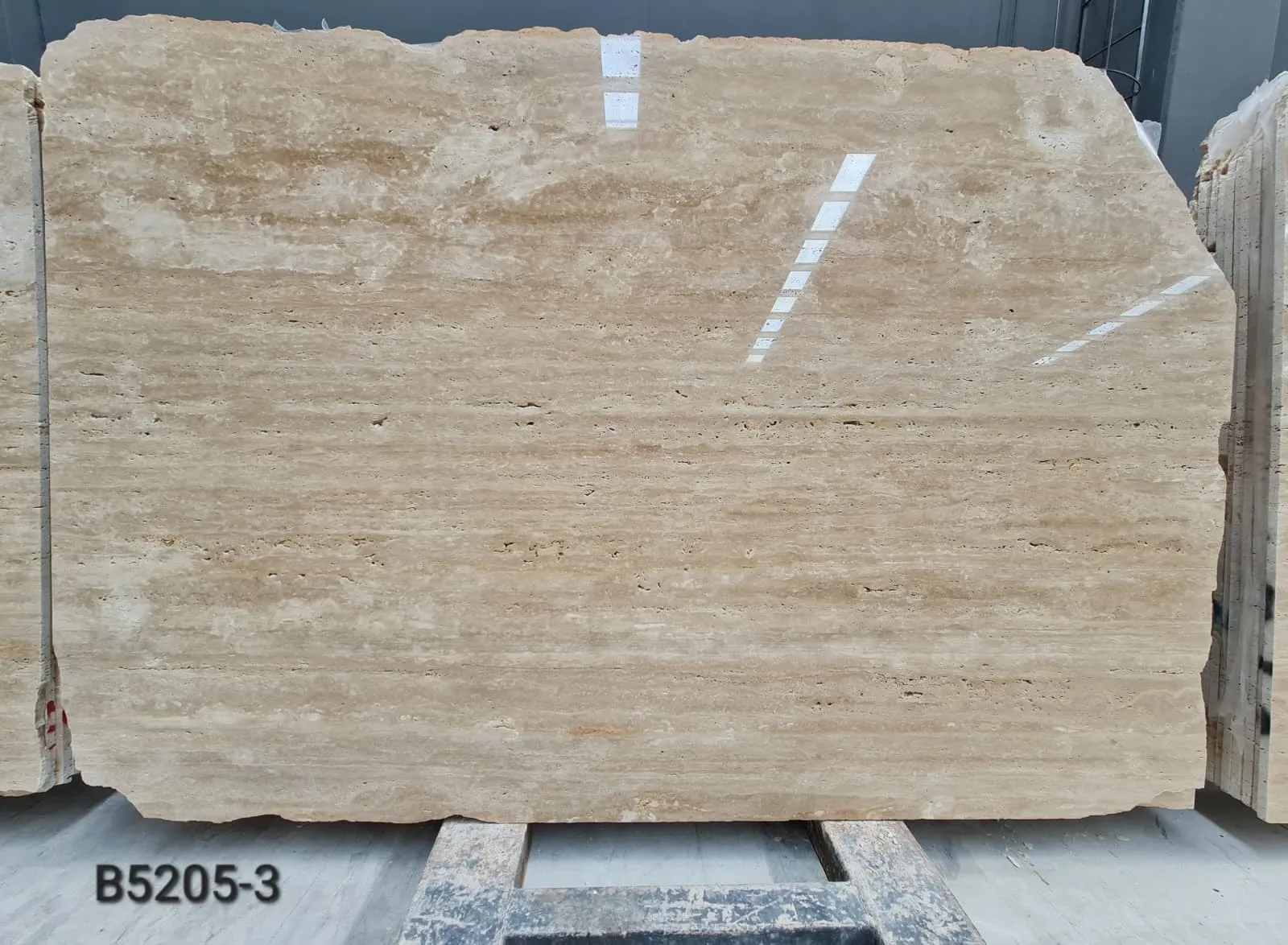 B5205 - 2 CM Travertine Unfilled Polished