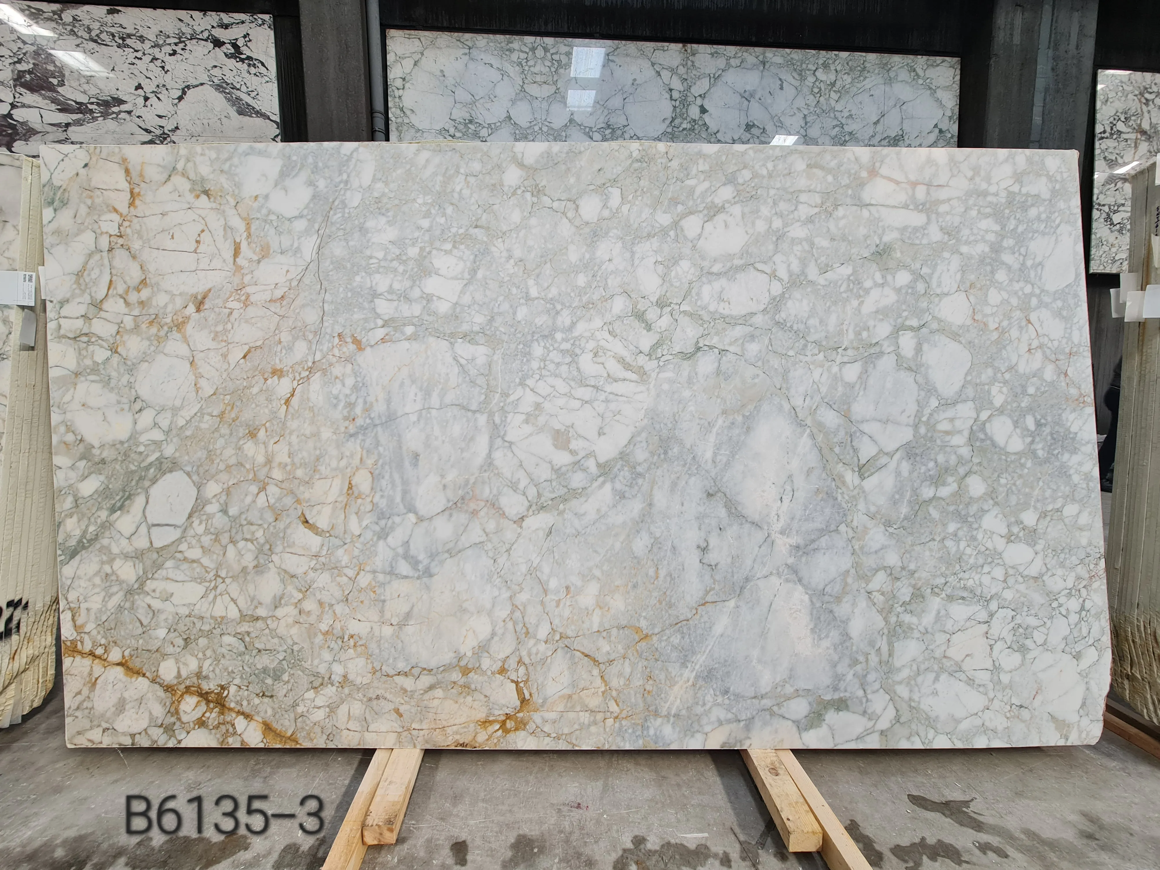 B6135 - 2 CM Calacatta Green Honed