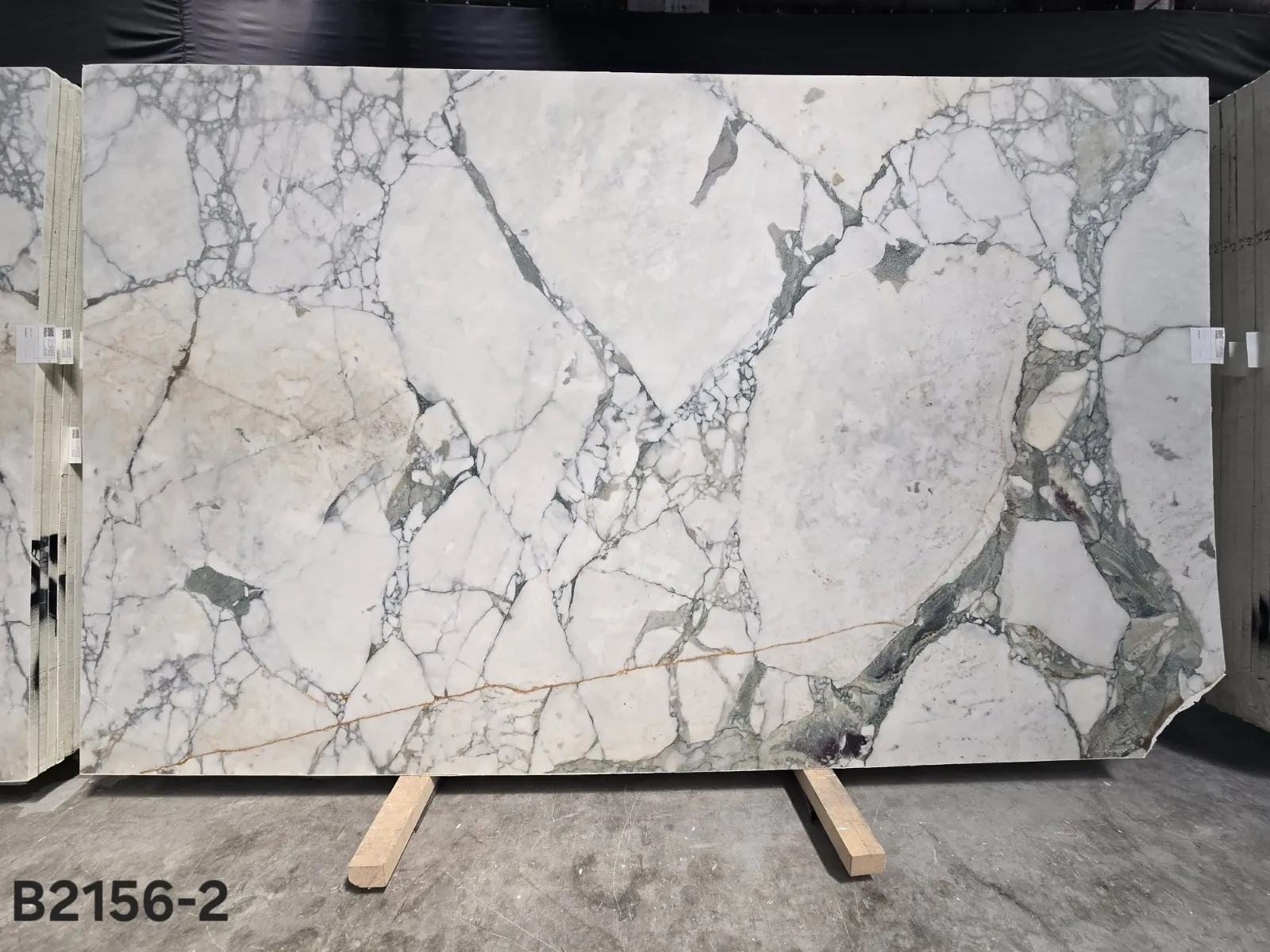 B2156 - 2 CM Calacatta Green Honed