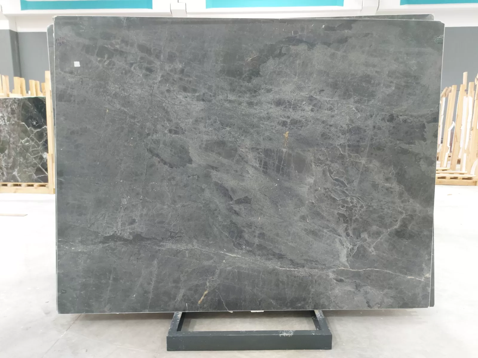 BFG - 2 CM Fantasy Grey Polished