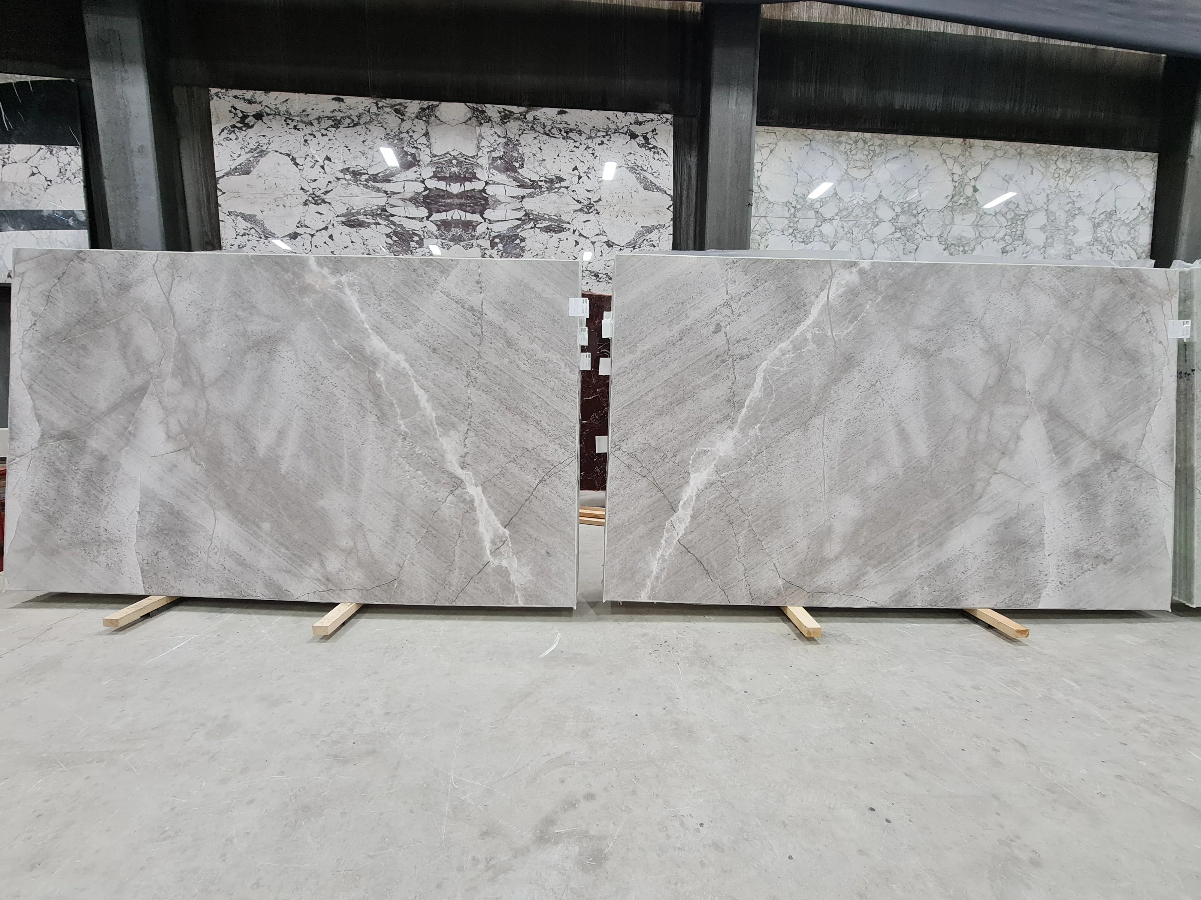 B5643 - 2 CM Fior Di Bosco Honed