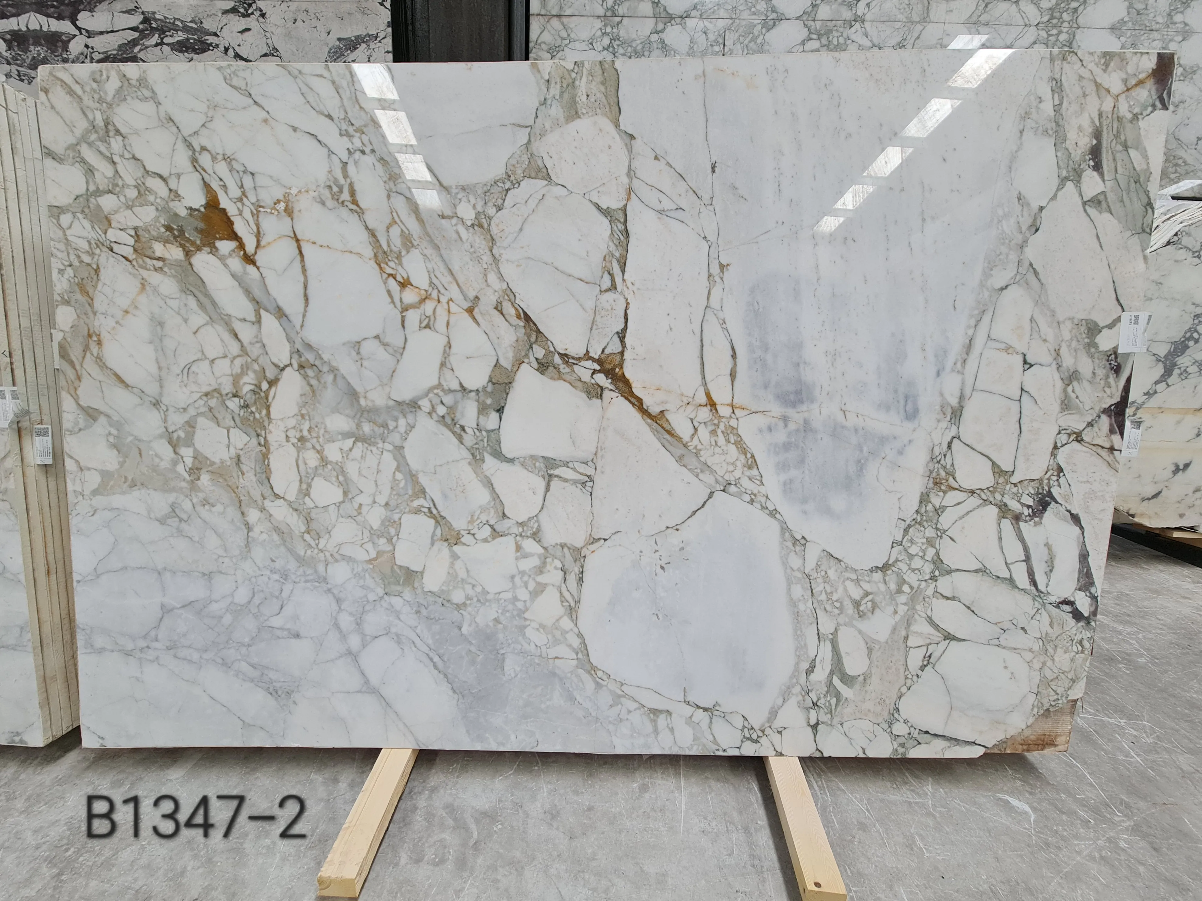 B1347 - 2 CM Calacatta Green Polished