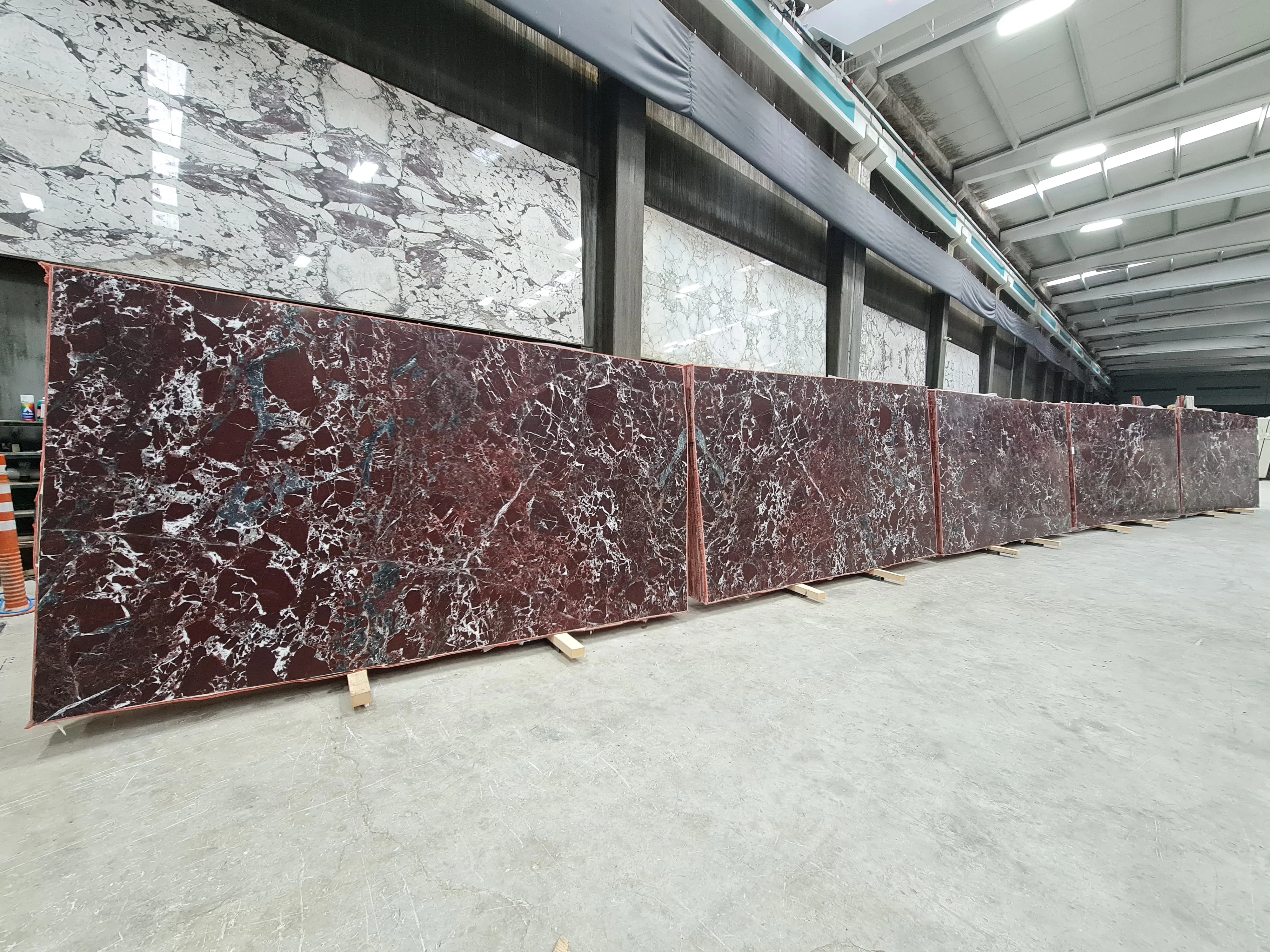 B5681 - 2 CM Rosso Levanto Hight-Honed