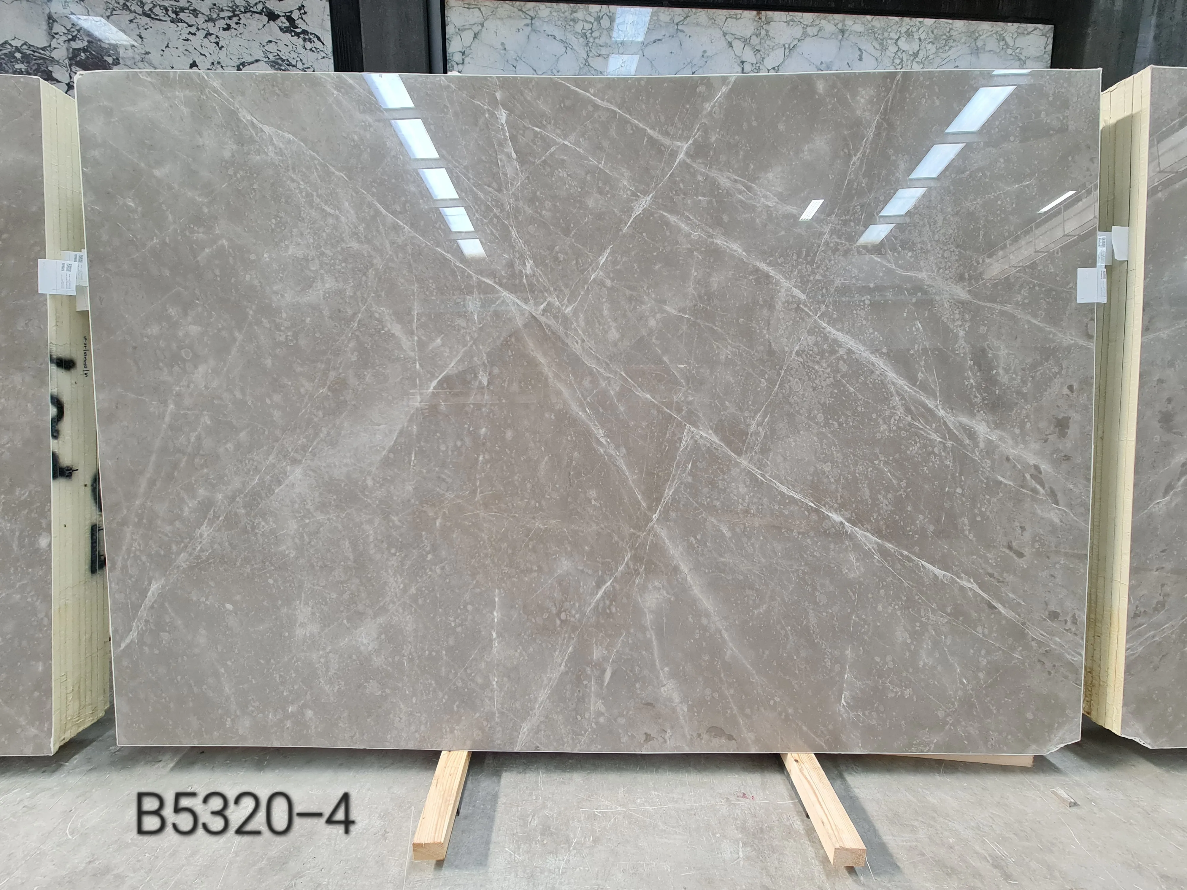 B5320 - 2 CM Tempus Grey Polished