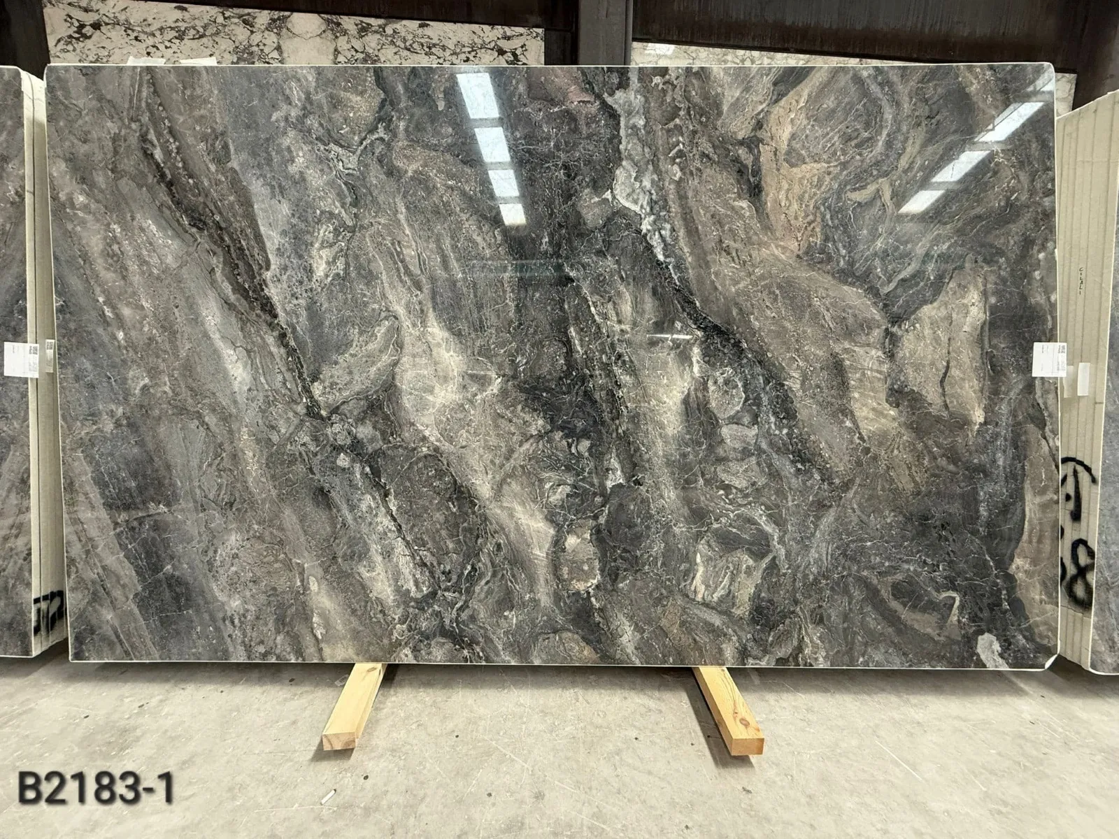 B2183 - 2 CM Cascata Grey Polished