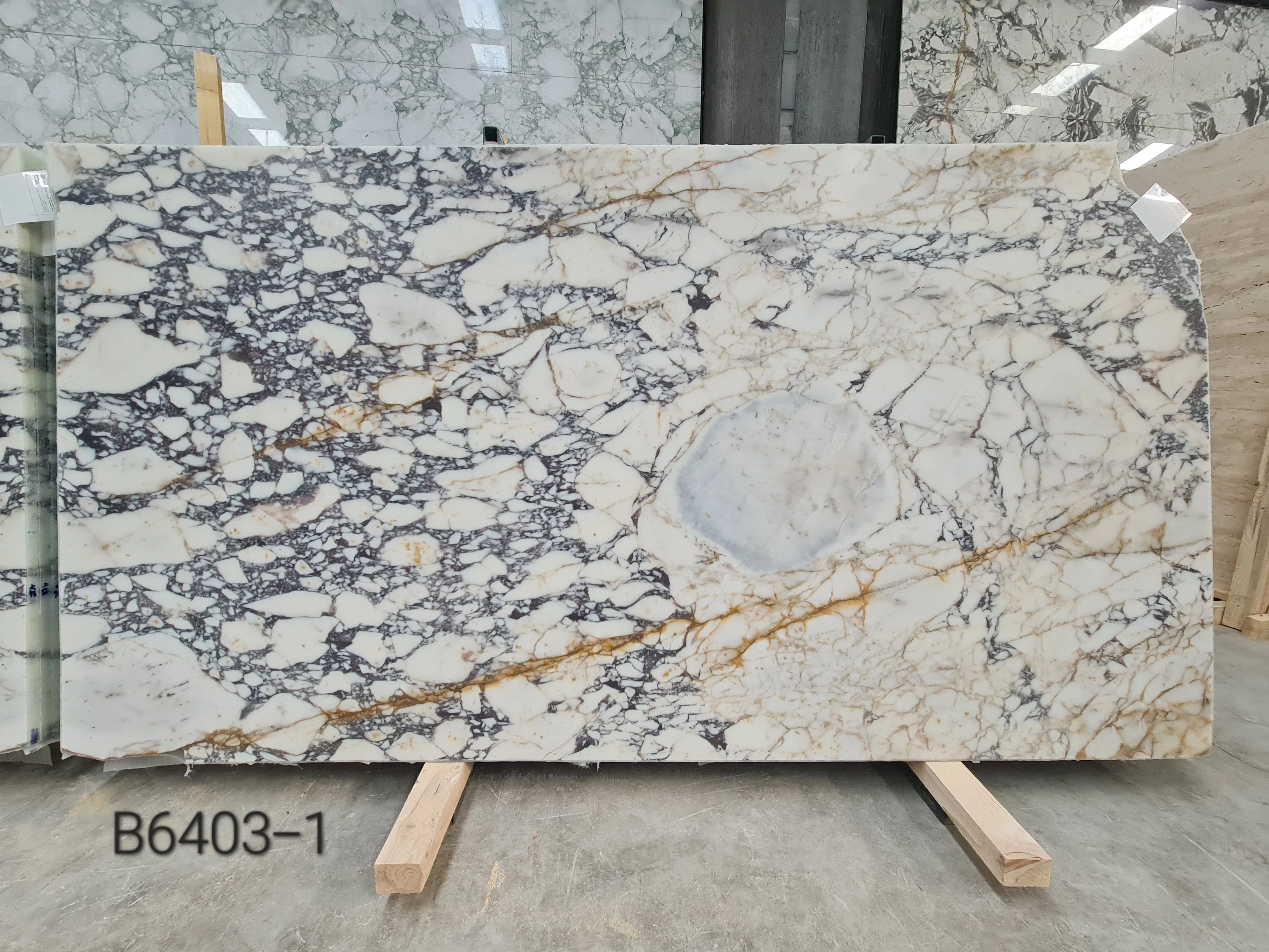 B6403 - 2 CM Afyon Violet Honed