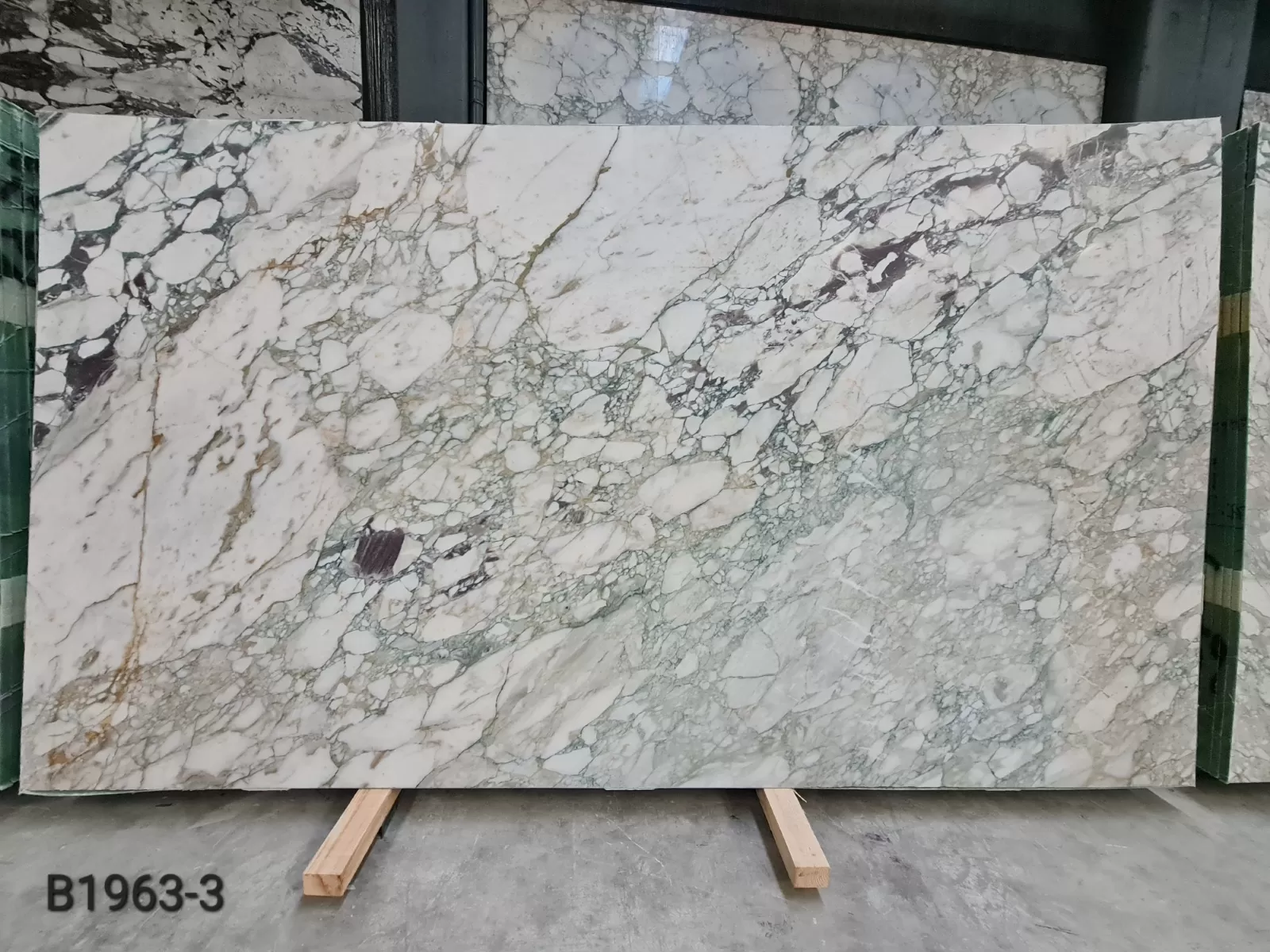 B1963 - 2CM CALACATTA GREEN HONED