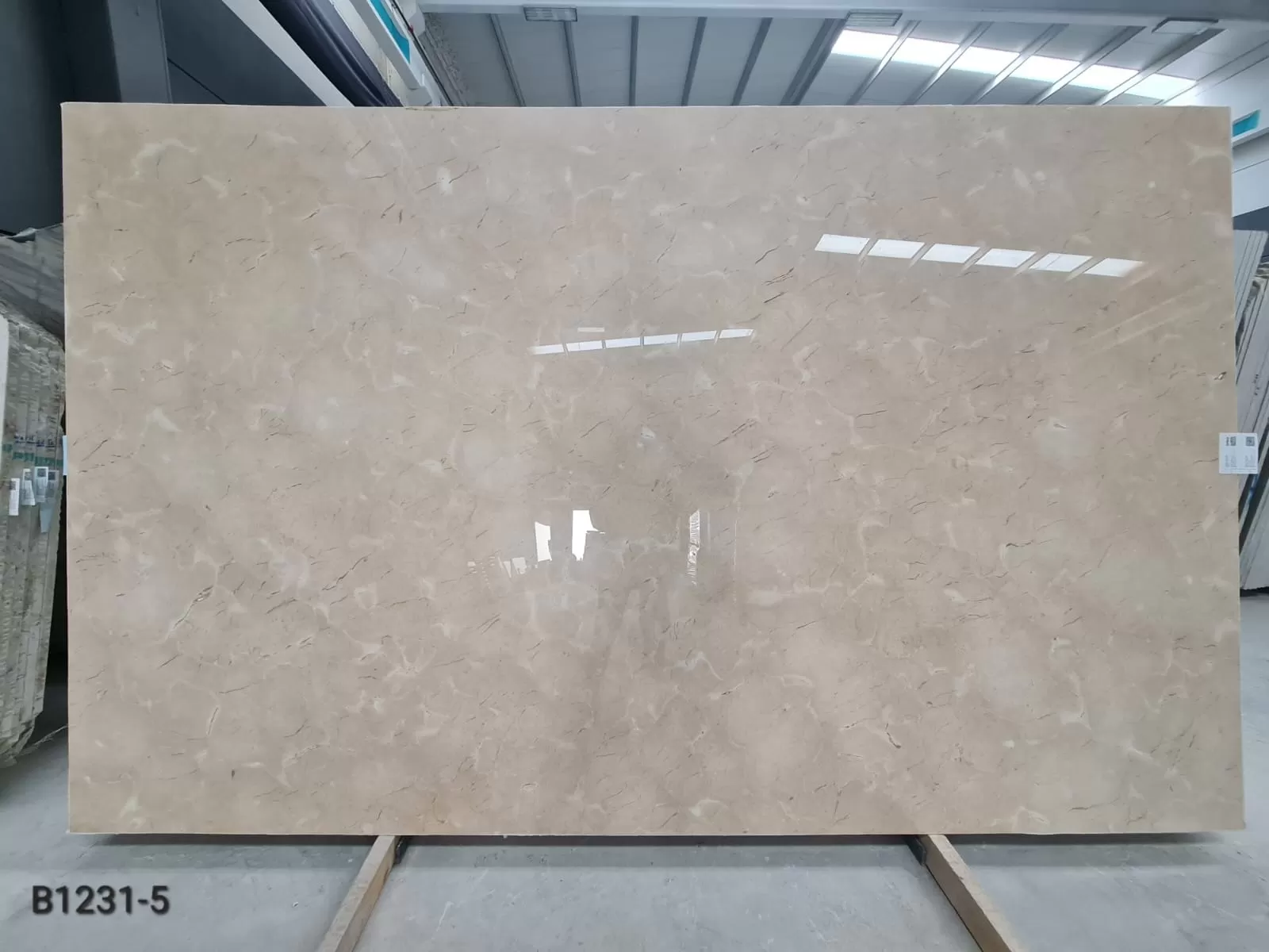 B1231 - 2 CM Crema Marfil Polished