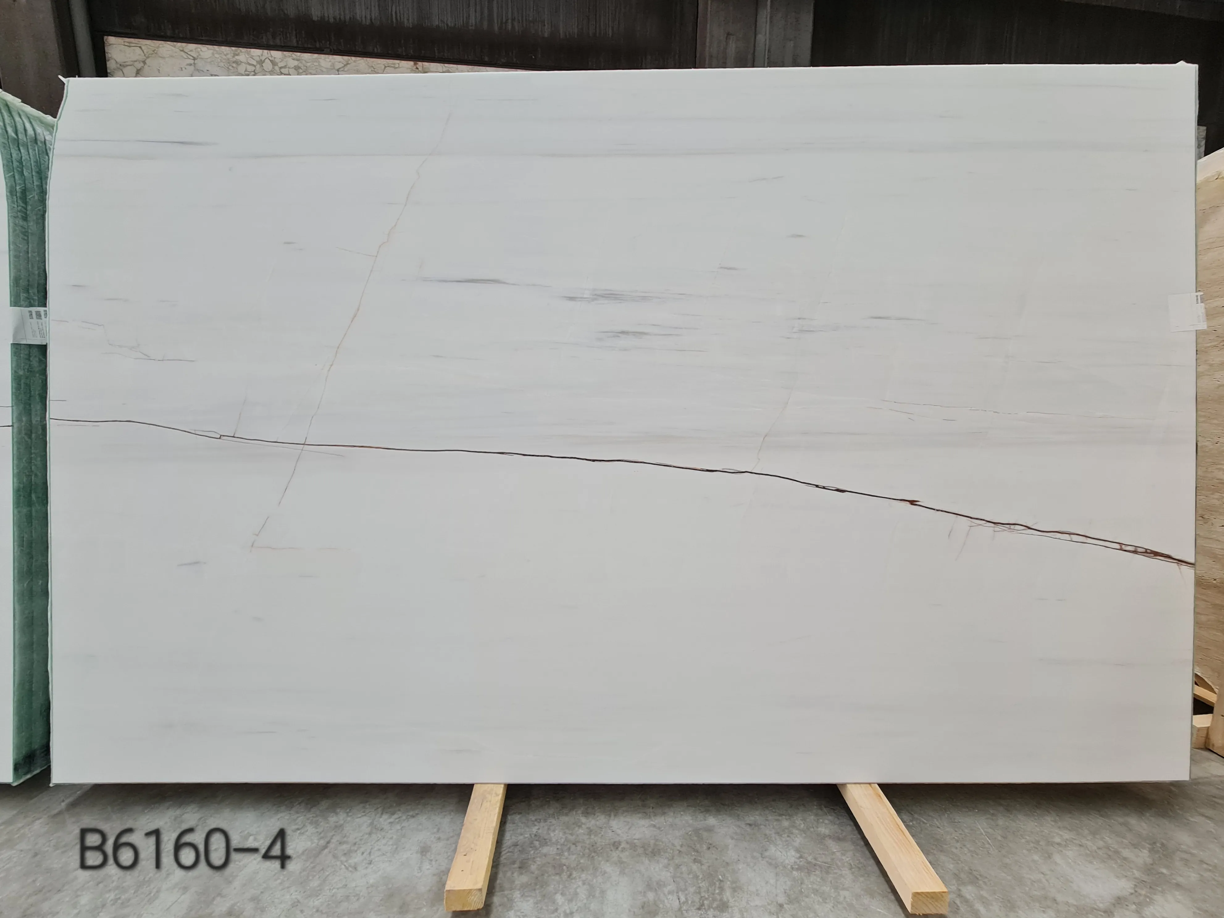 B6160 - 2 CM Rosso Venato Honed
