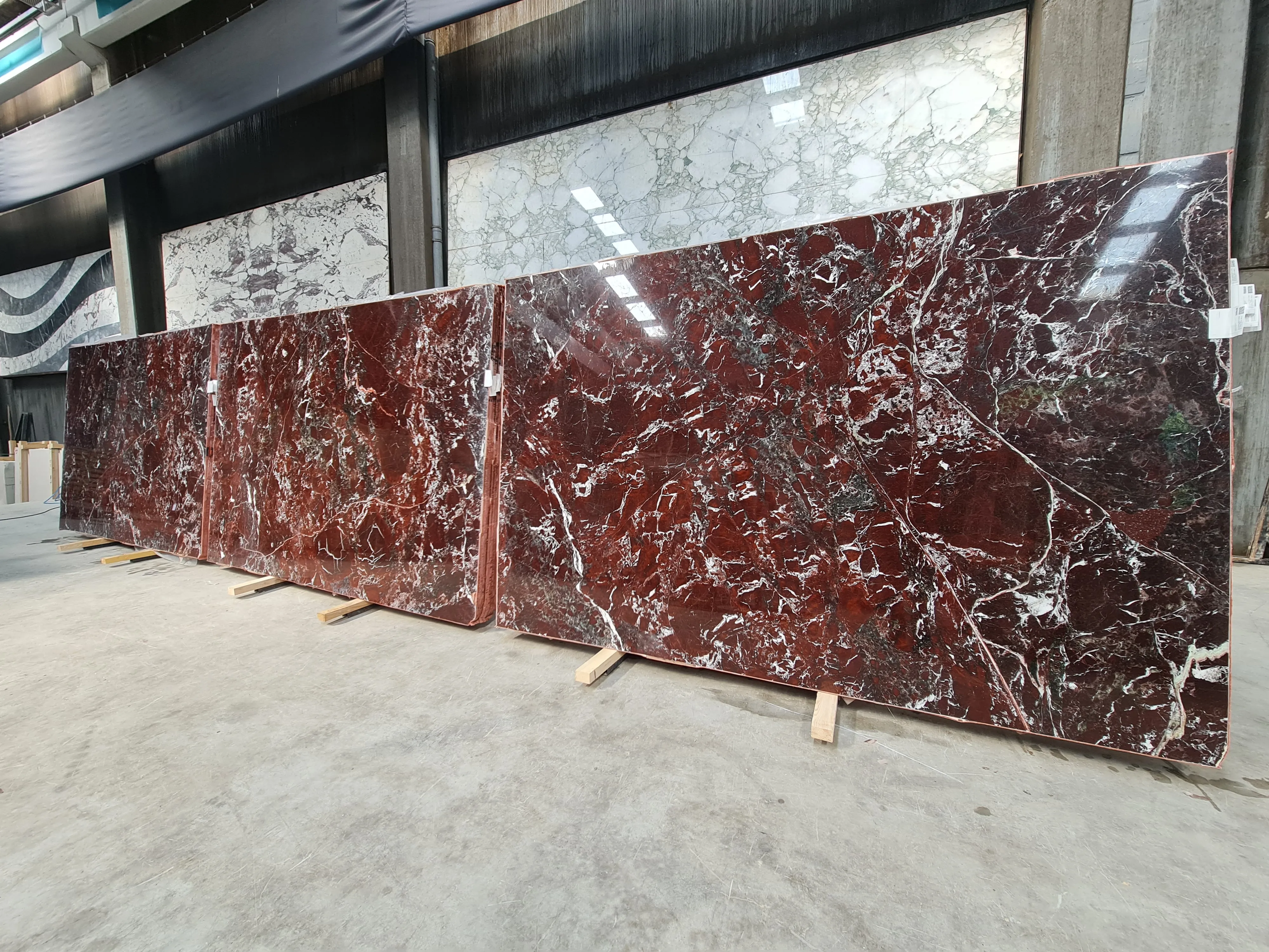 B5699 - 2 CM Rosso Levanto Polished