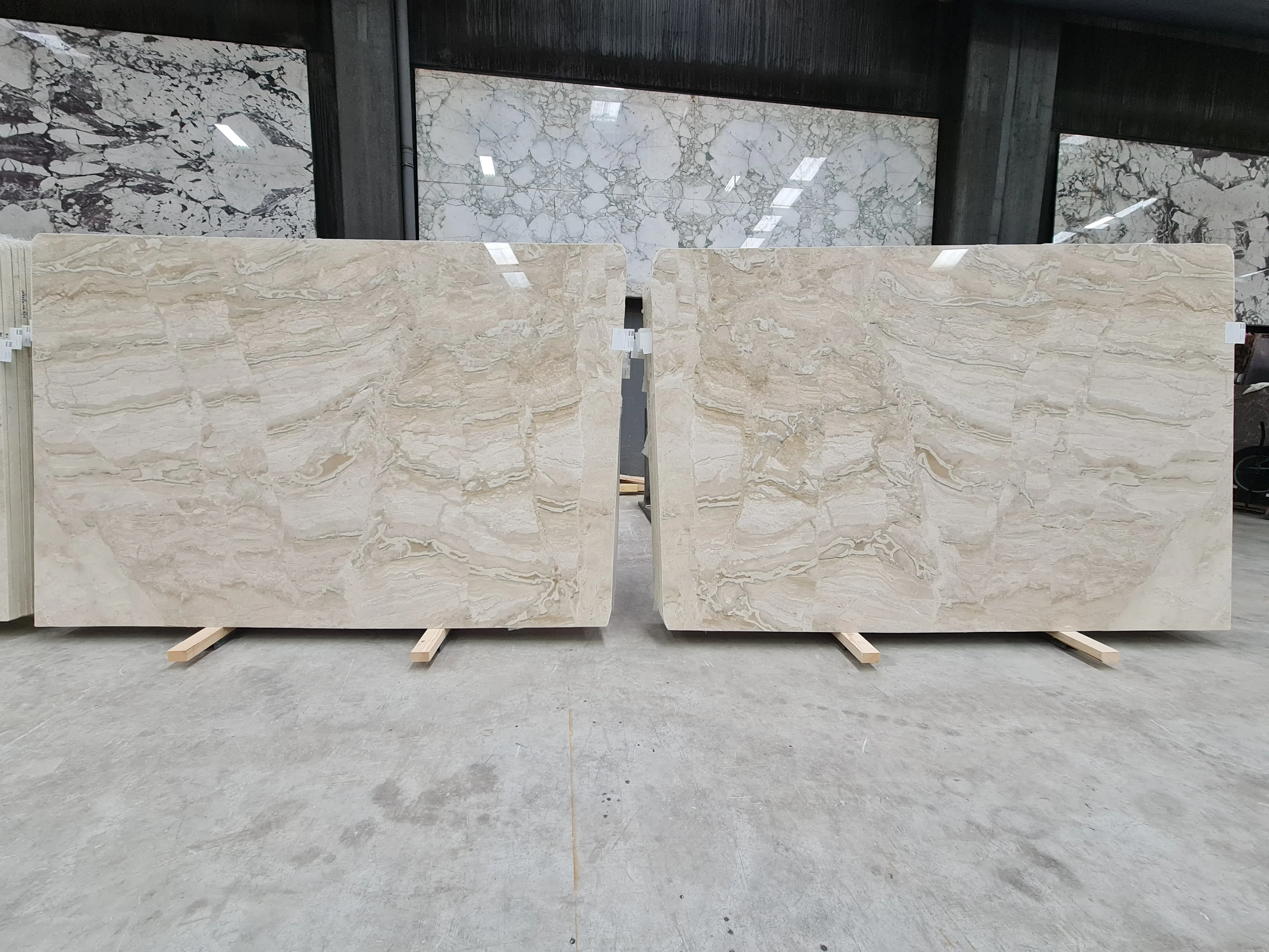 B5120 - 2 CM Diana Royal Polished