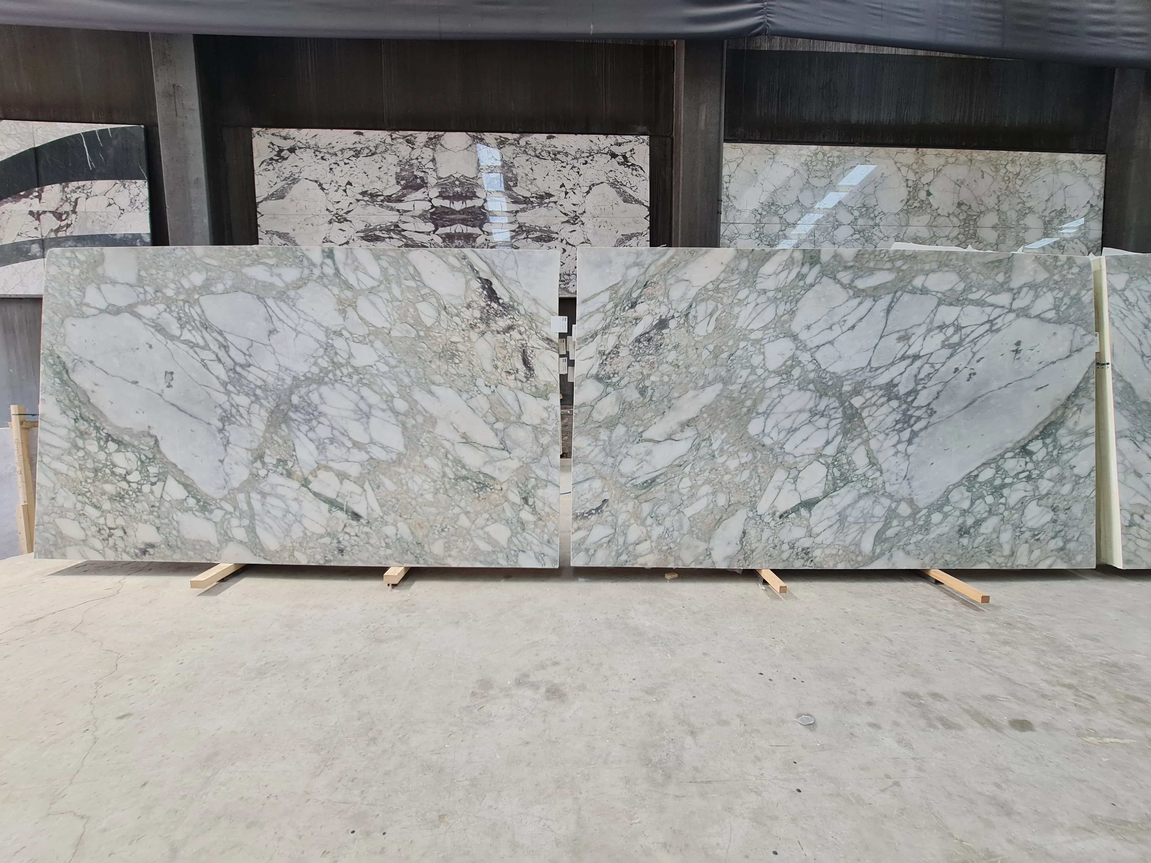 B6286 - 3 CM Calacatta Green Honed