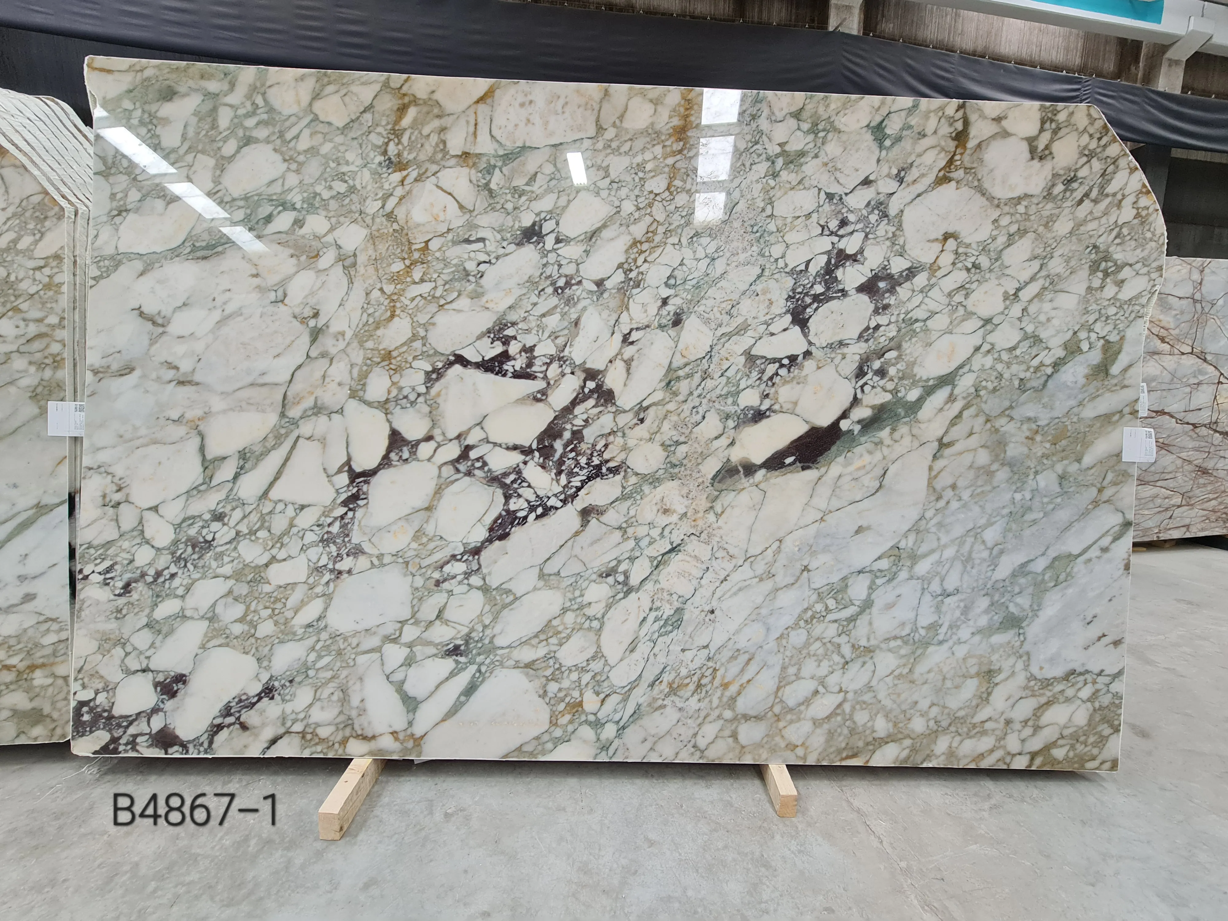 B4867 - 2 CM Calacatta Green Polished