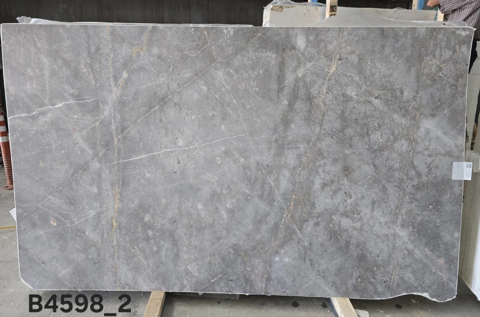 B4598 - 2 CM Baran Grey Honed