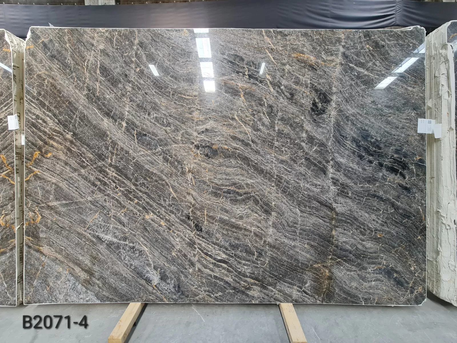 B2071 - 2 CM Fusion Brown Polished