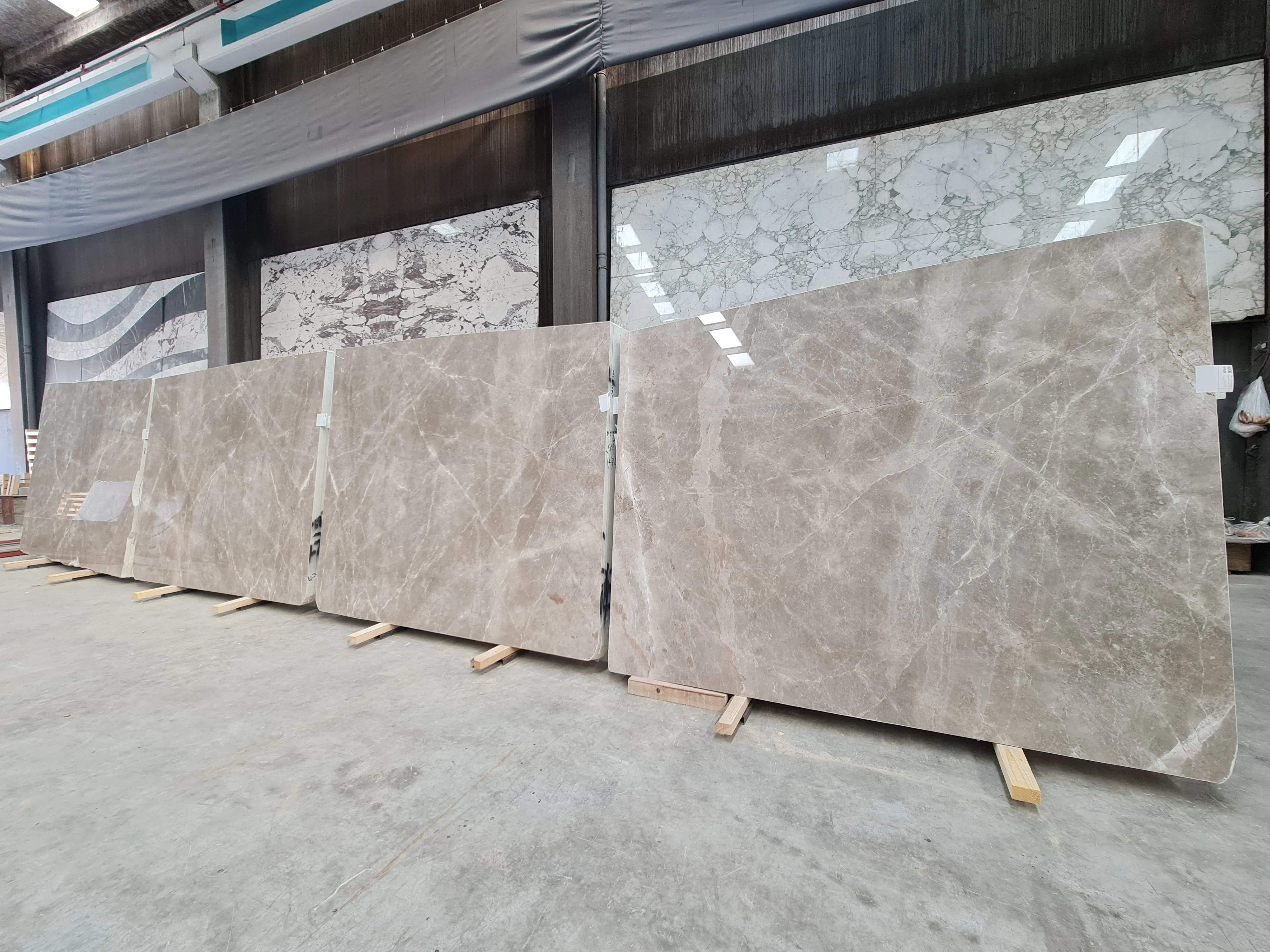 B4747 - 3 CM Karaman Grey Polished