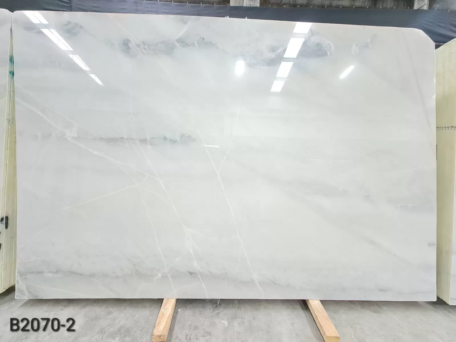 B2070 - 2 CM Bianco Allegro Polished