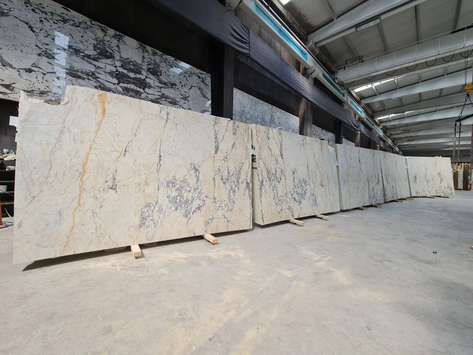 B6139 - 2 CM Afyon Sugar Violet Honed