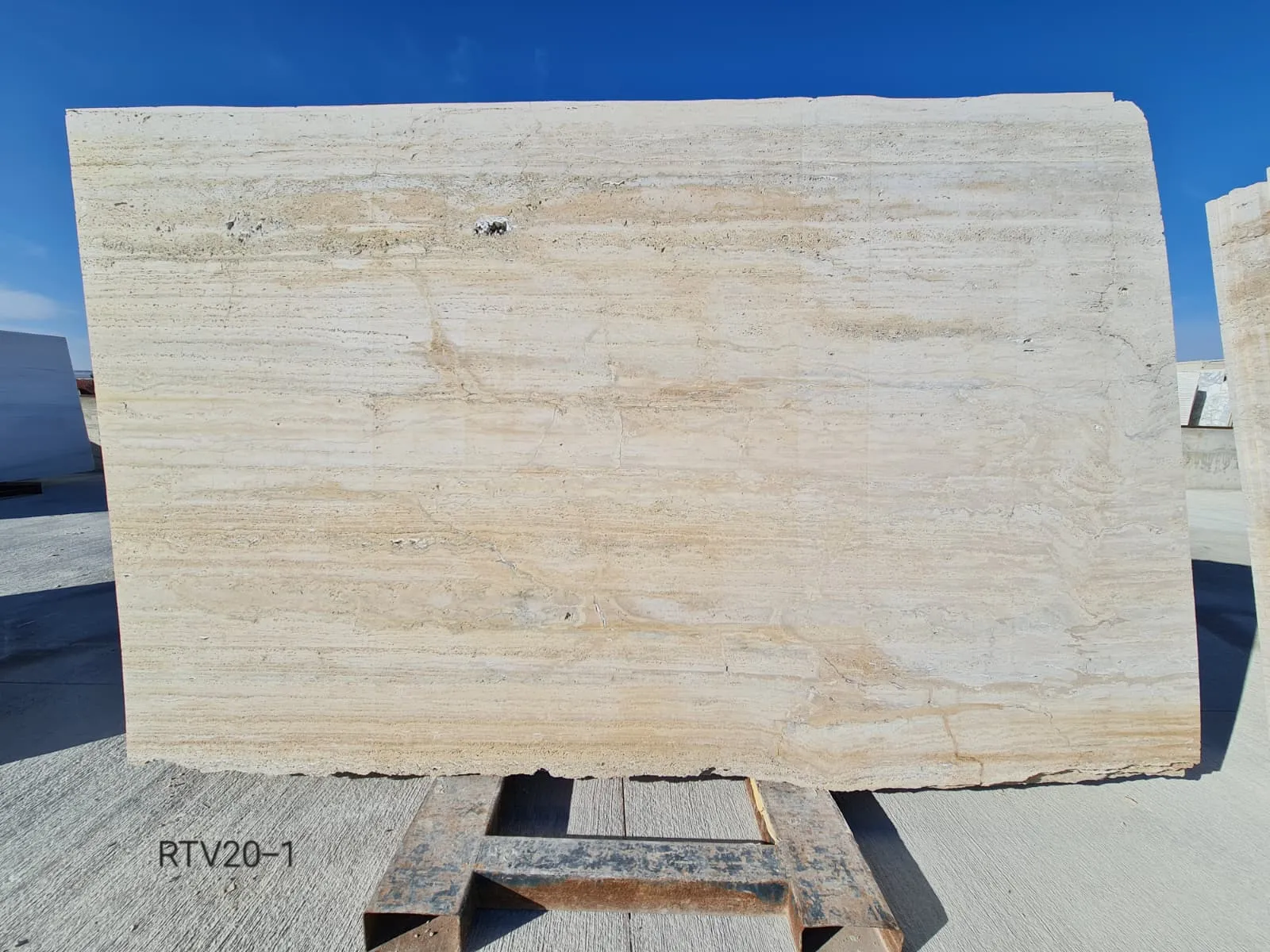 RTV20 - 2 CM Riva Travertine Veincut Raw