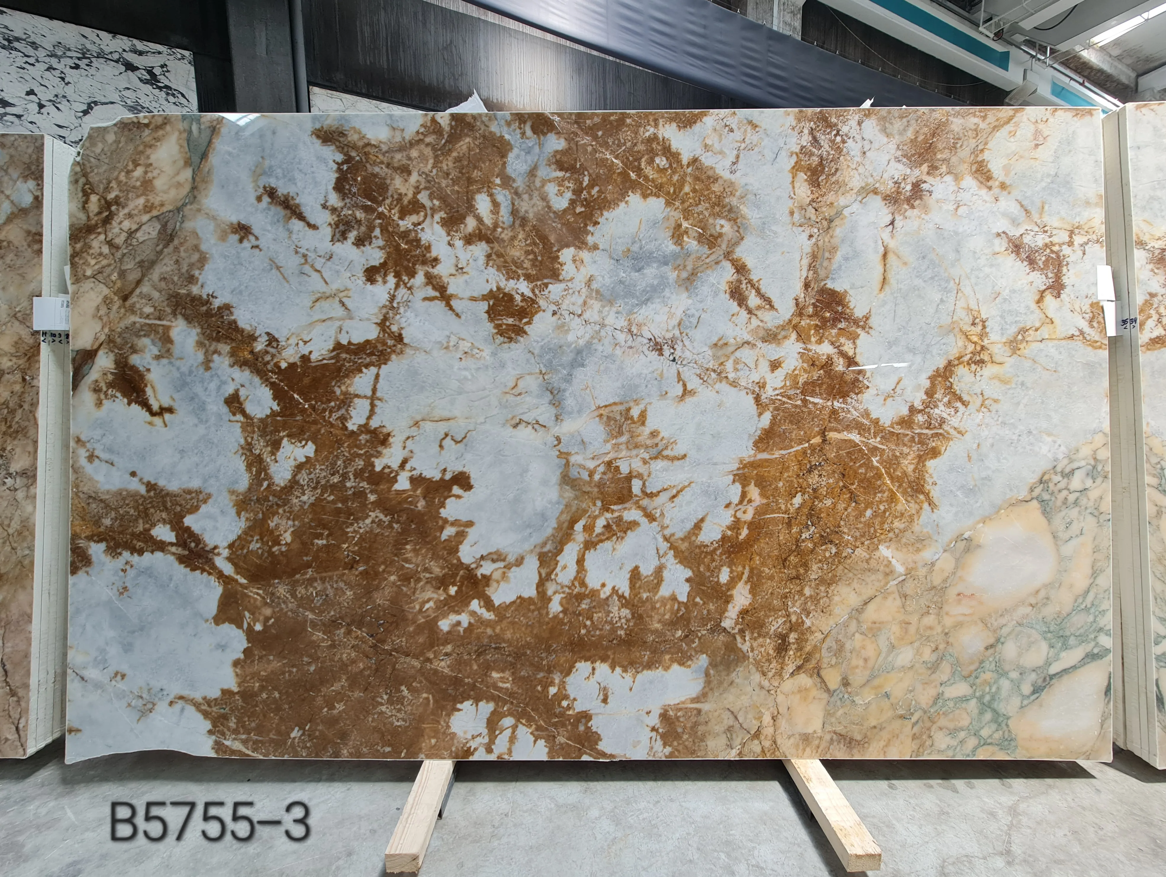 B5755 - 2 CM Imperiale Gold Polished
