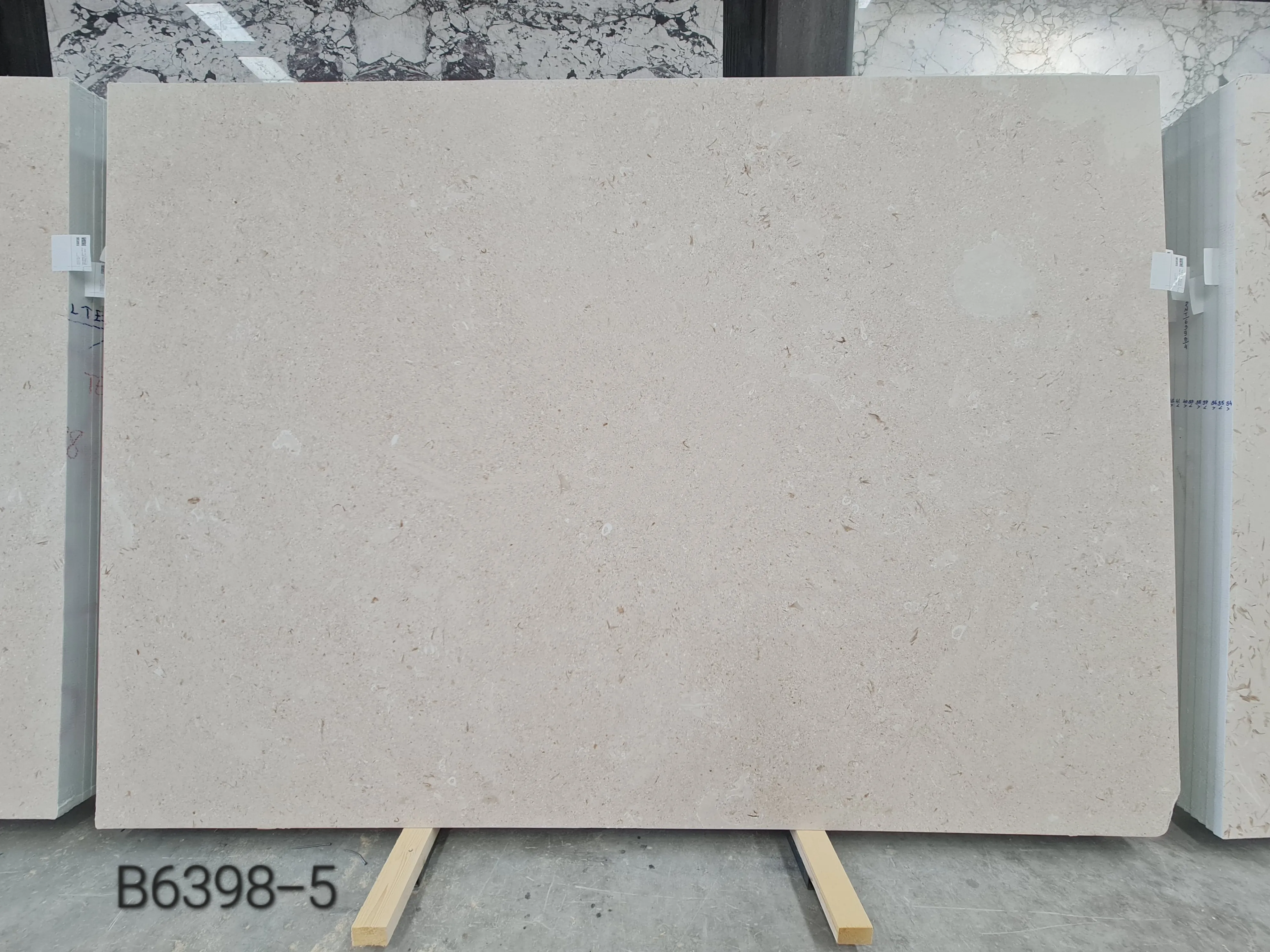 B6398 - 2 CM Myra Honed