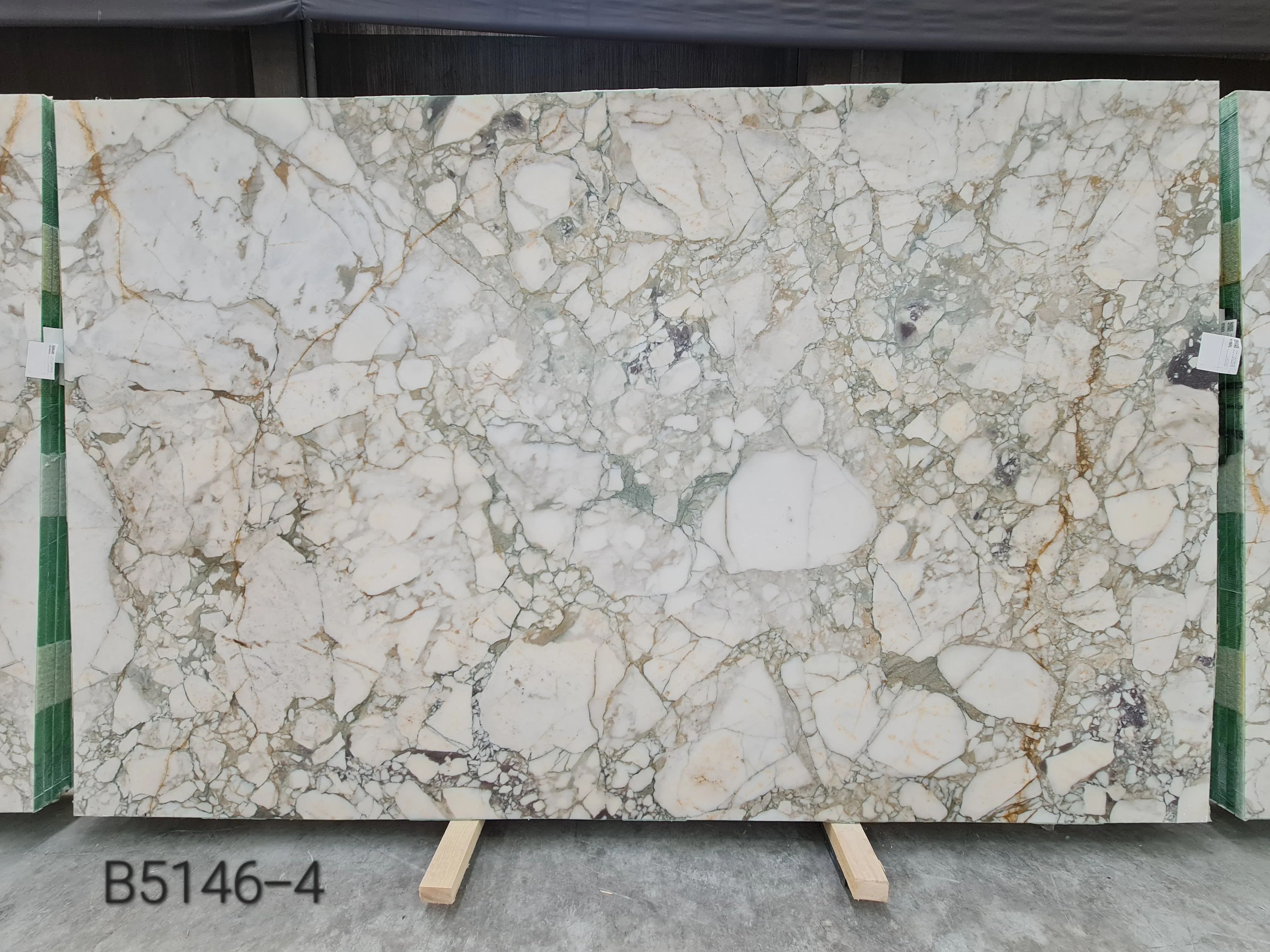 B5146 - 2 CM Calacatta Green Honed