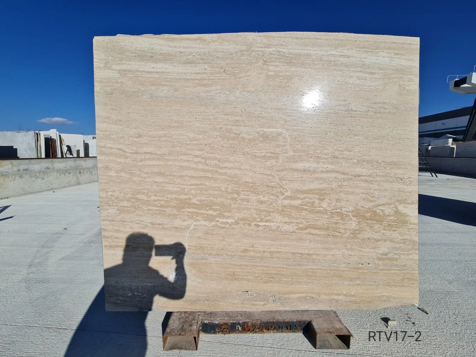 RTV17 - RIVA TRAVERTINE VEINCUT UNFILLED POLISHED