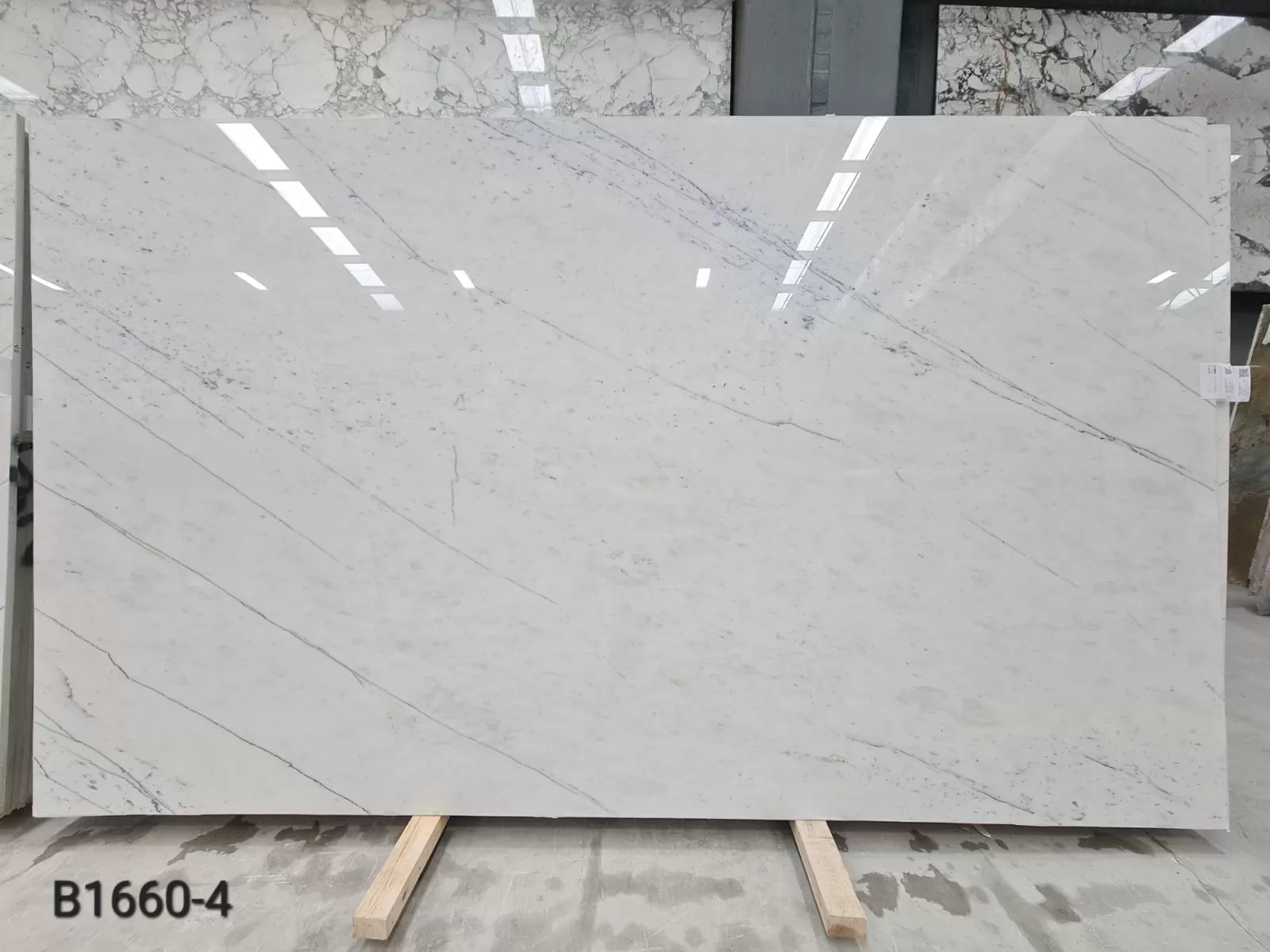 B1660 - 2 CM New York Polished