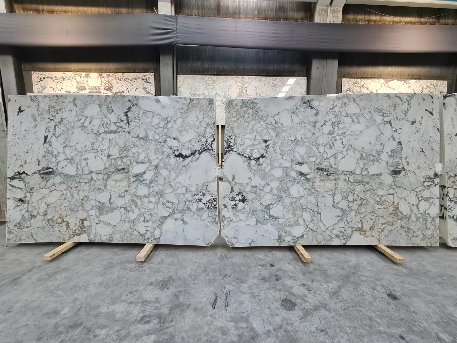 B2030 - 2CM CALACATTA GREEN POLISHED