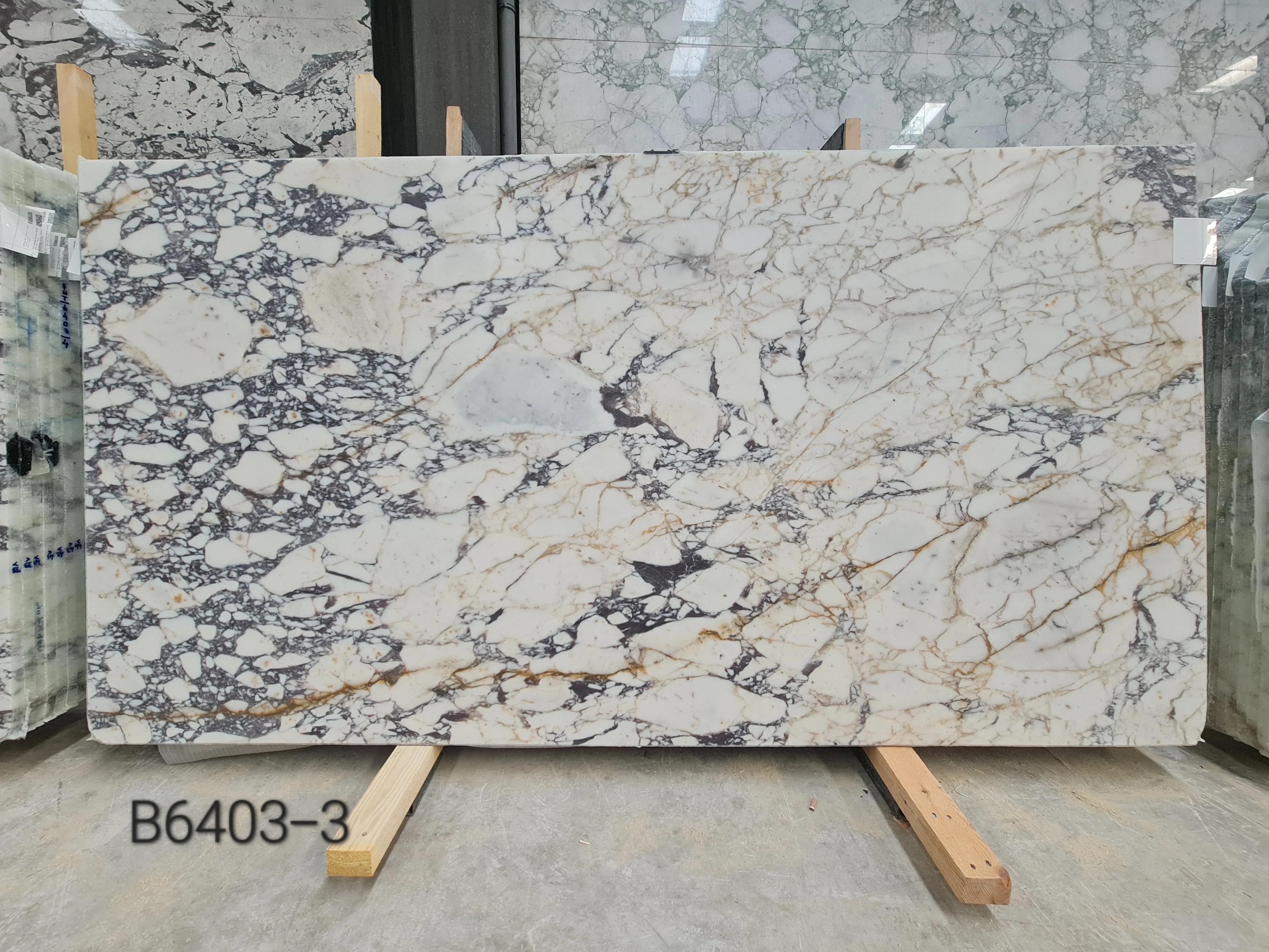 B6403 - 2 CM Afyon Violet Honed
