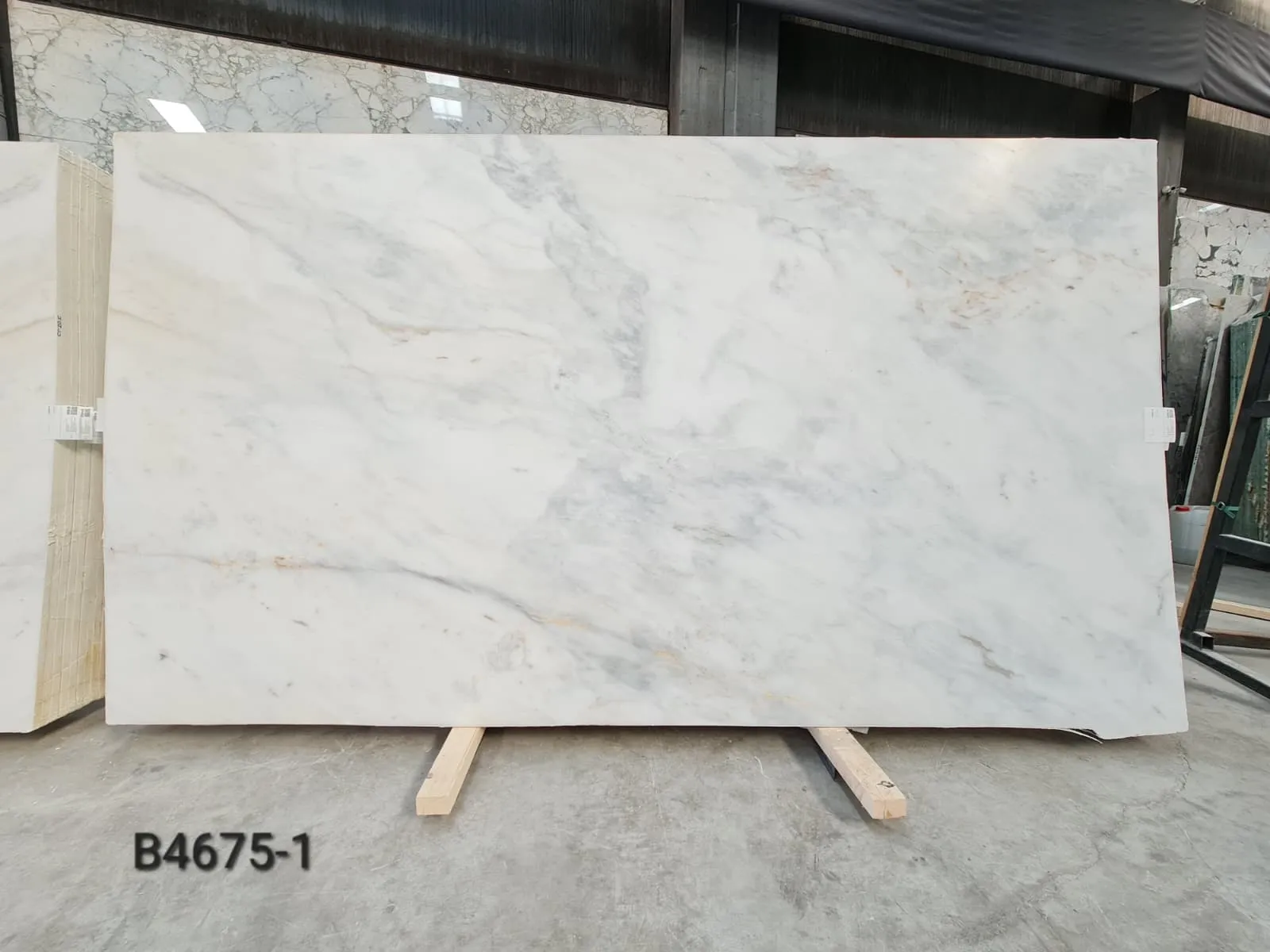 B4675 - 2 CM Afyon White Honed