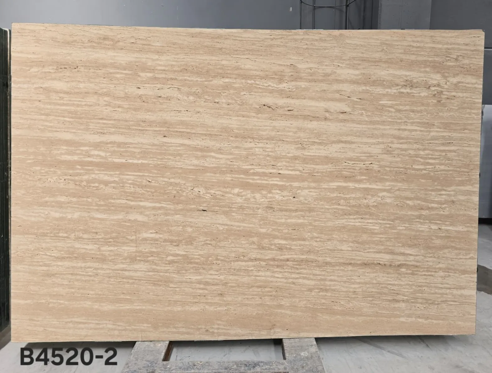 B4520 - 2 CM Veincut Travertine Unfilled Honed