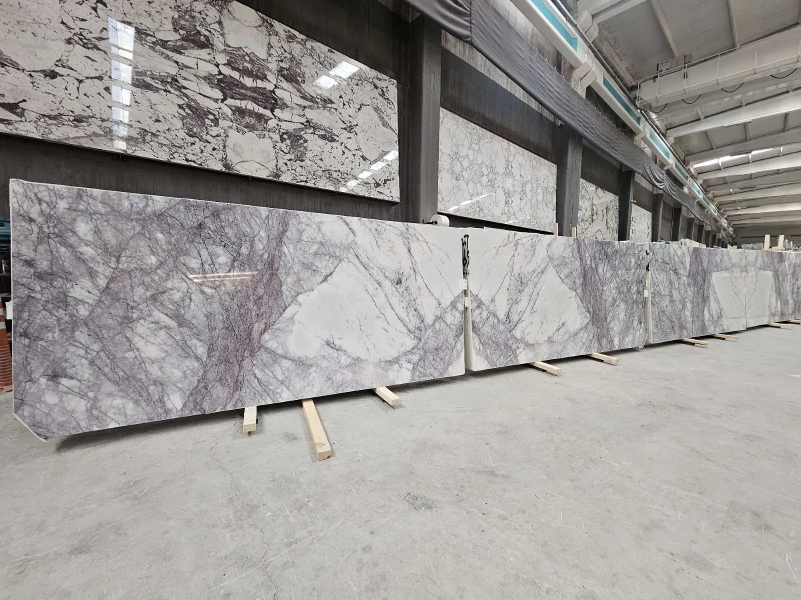 B4169 - 2 CM Lilac Polished