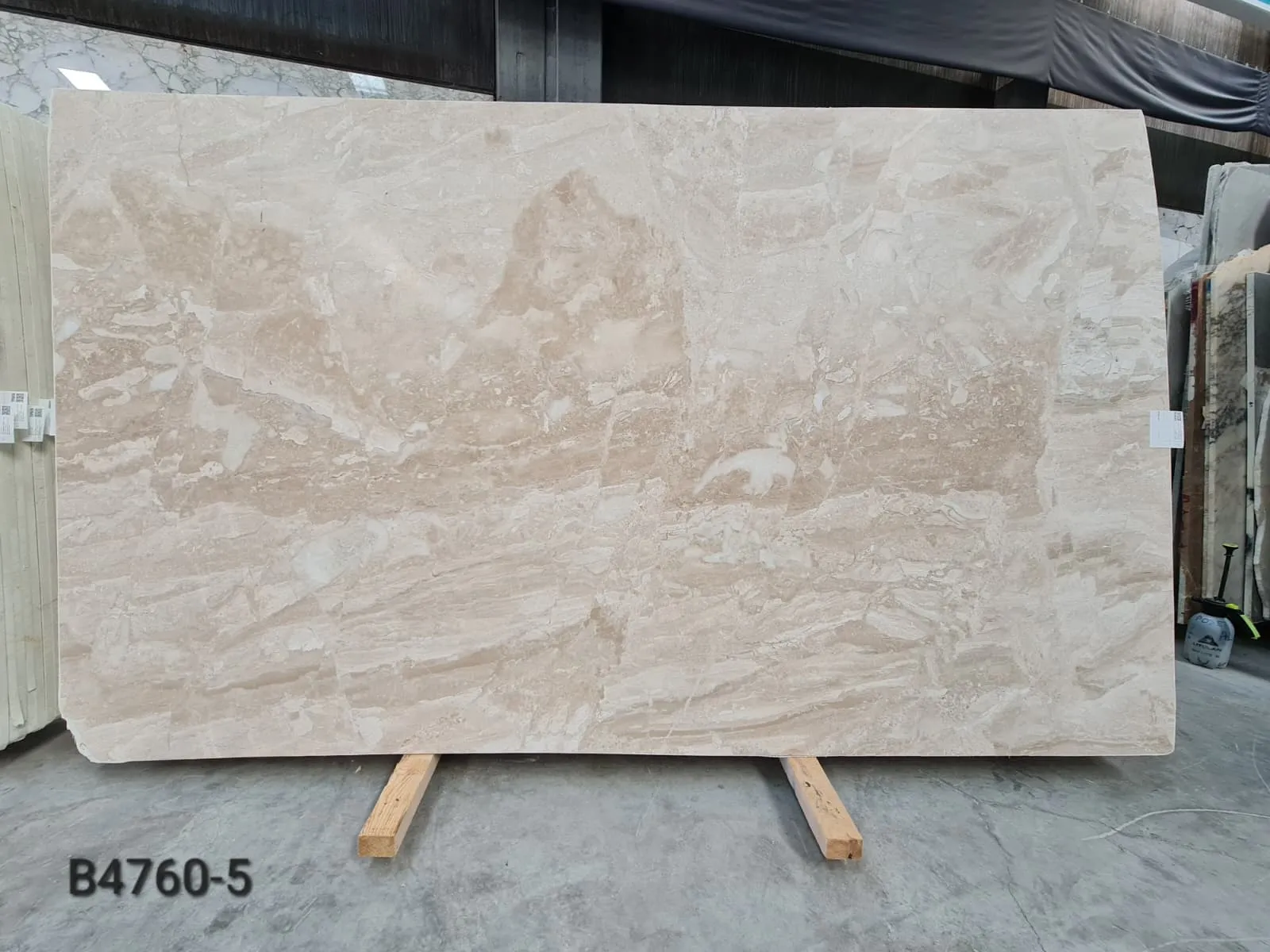 B4760 - 2 CM Diana Royal Honed