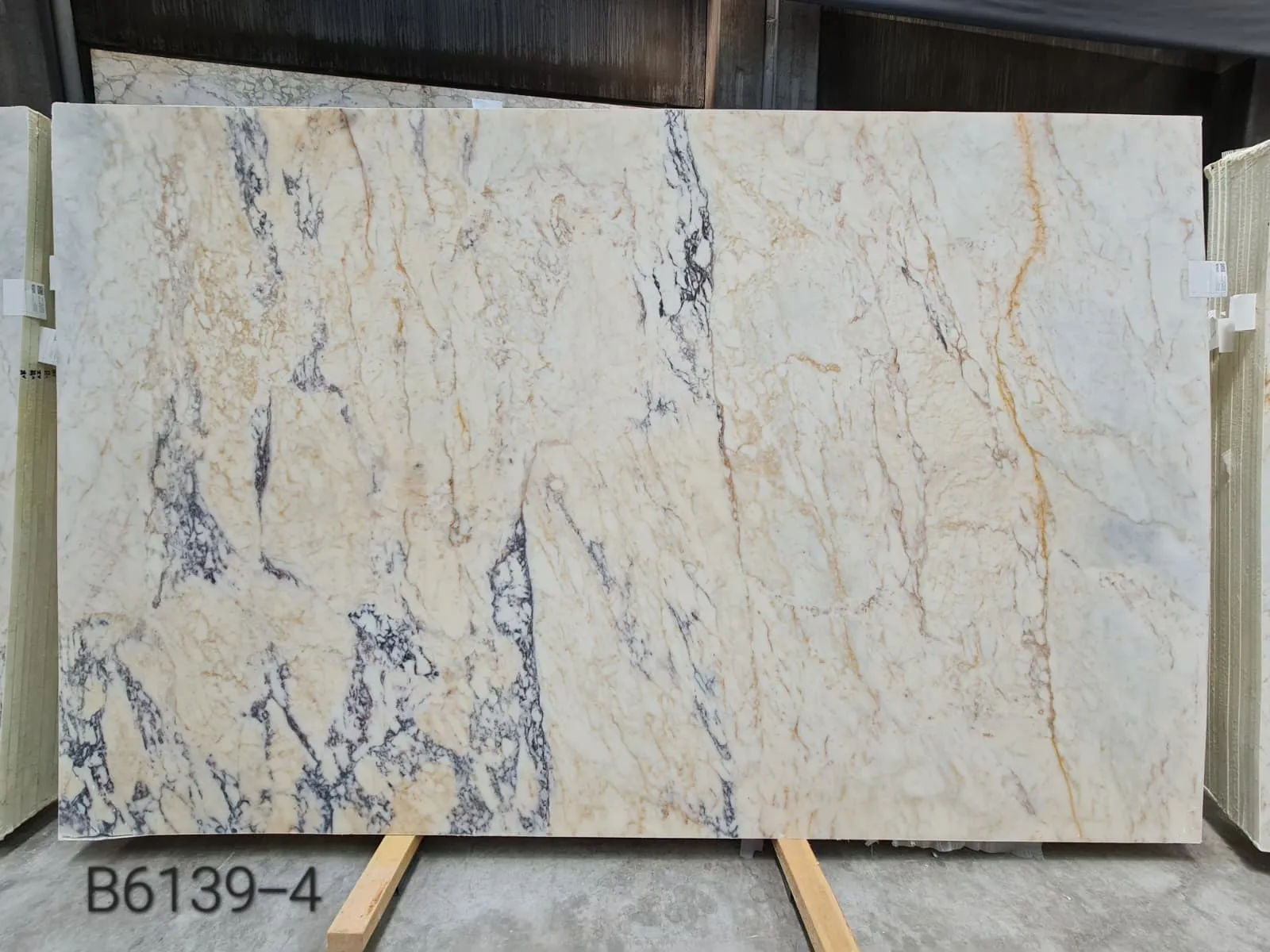 B6139 - 2 CM Afyon Sugar Violet Honed