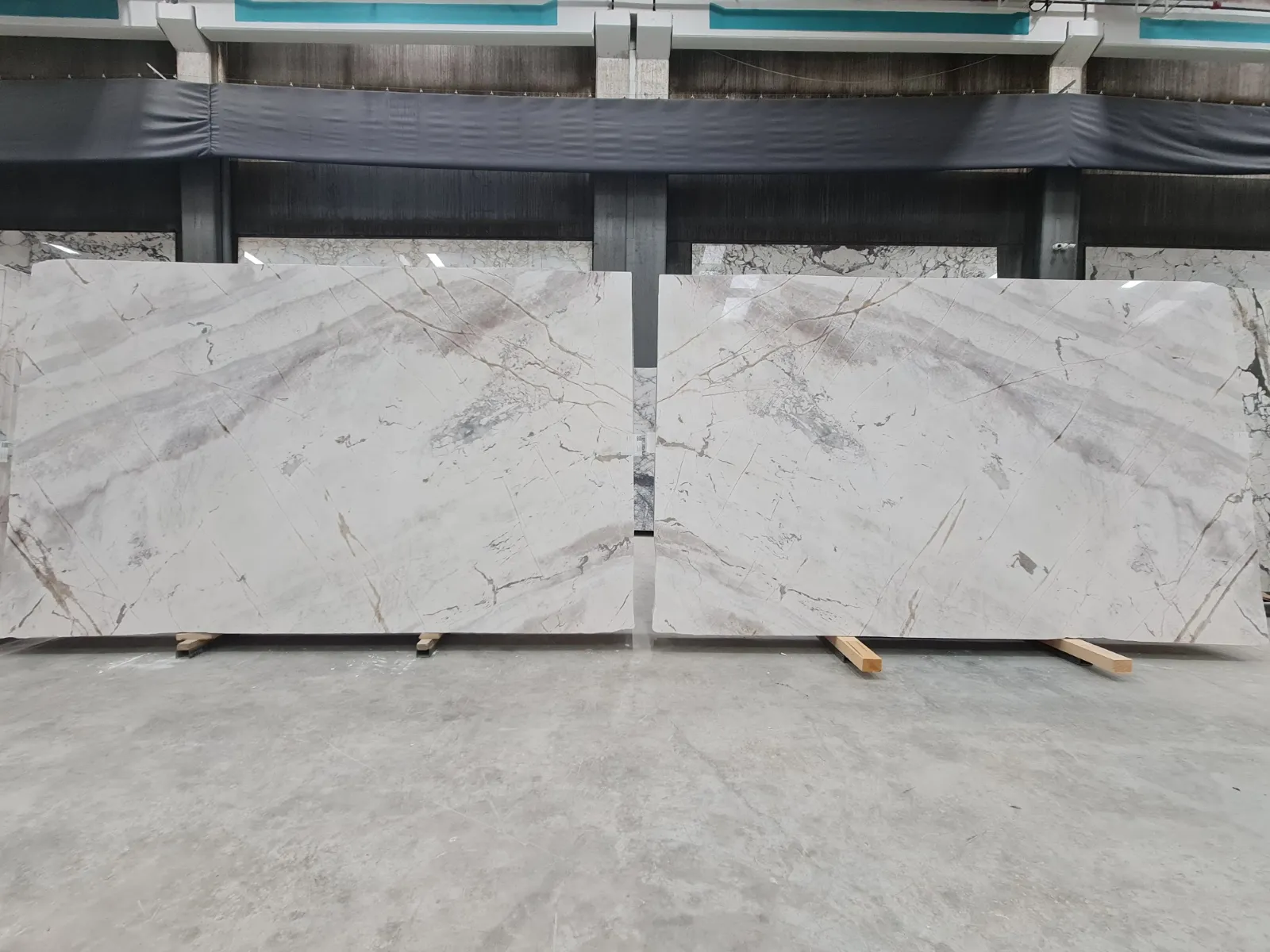 B2153 - Rosso Dolomite Polished