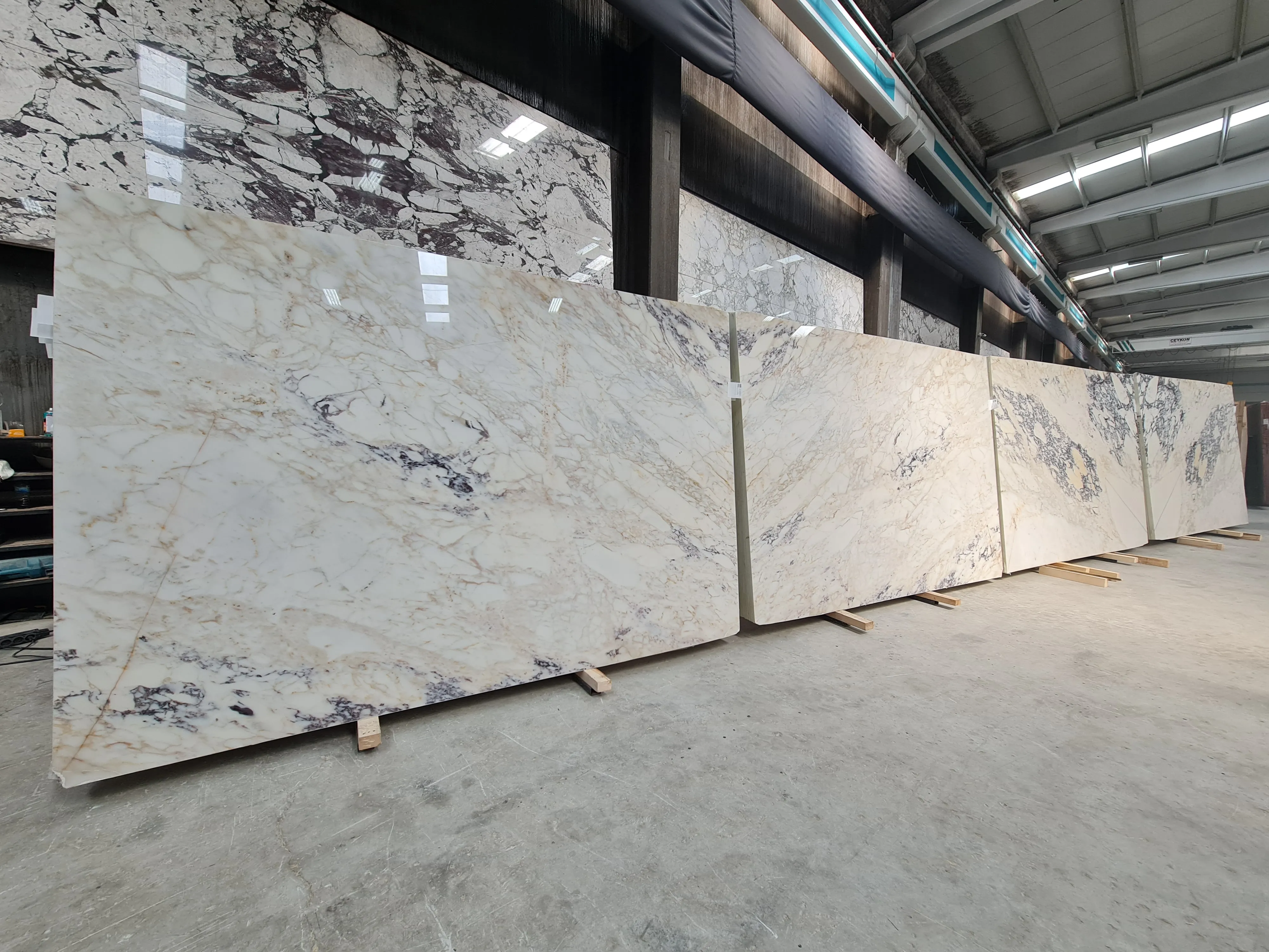 B6138 - 2 CM Afyon Sugar Violet Polished