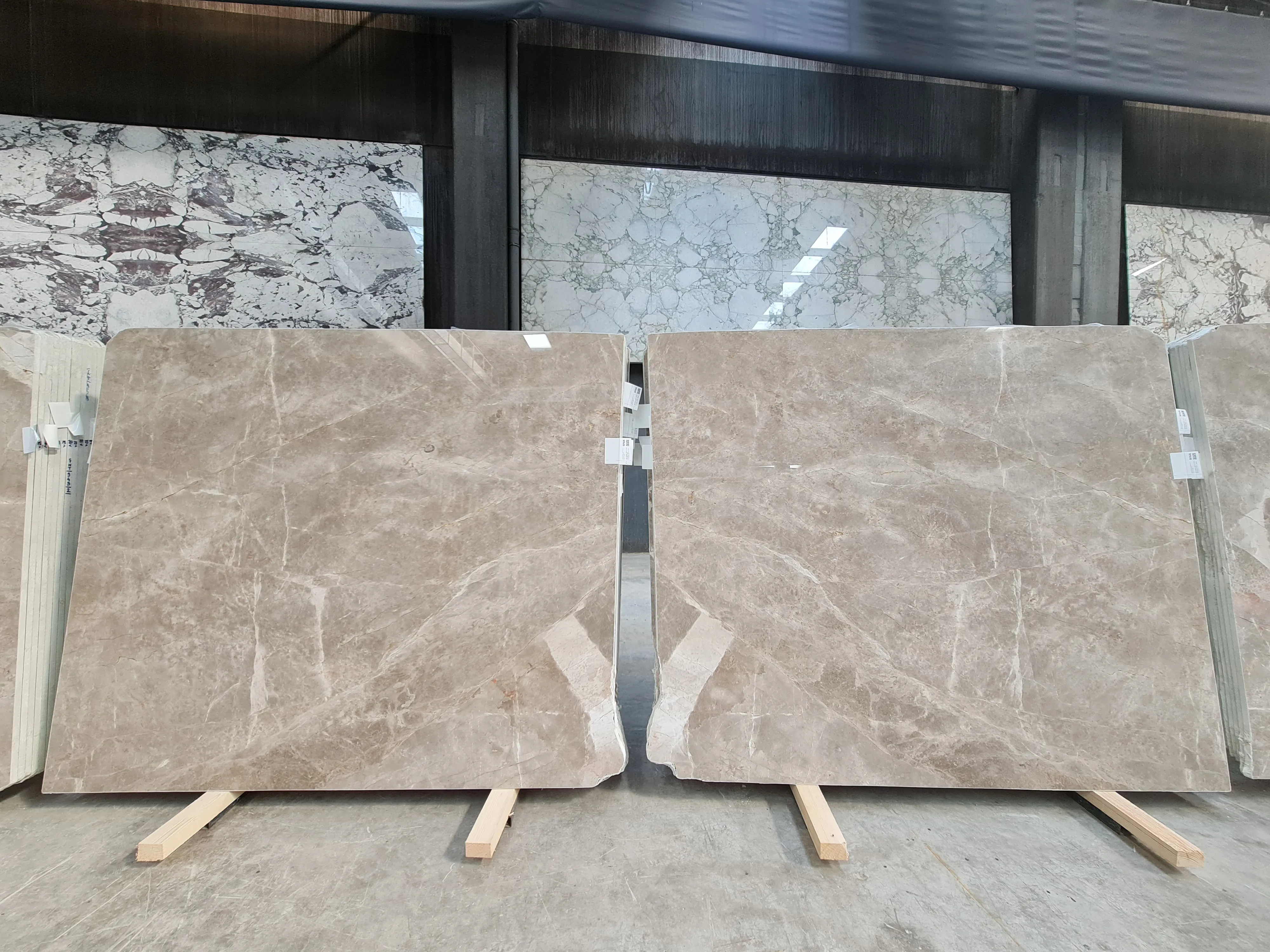 B949 - 2 CM Karaman Grey Polished