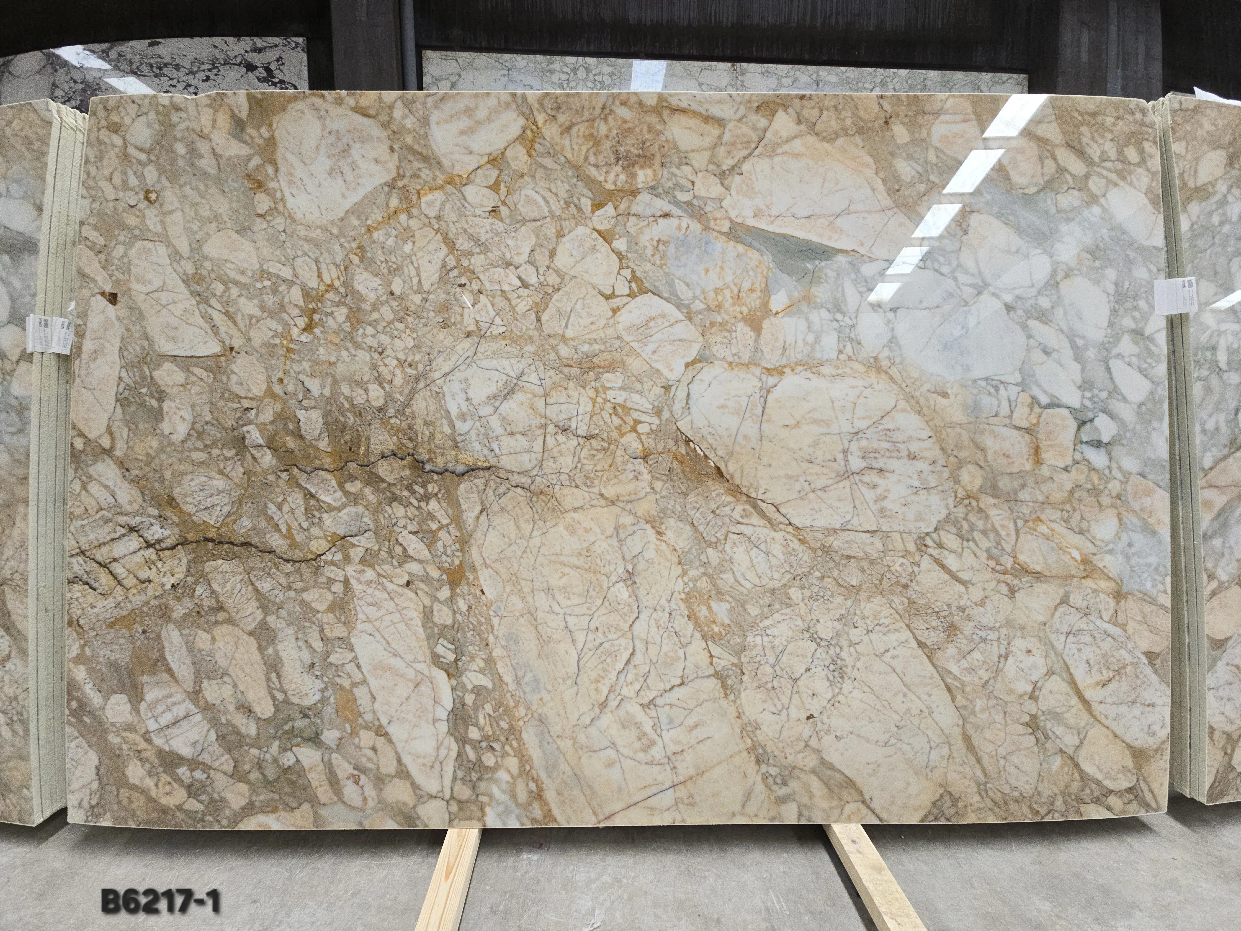 B6217 - Calacatta Green Gold Polished