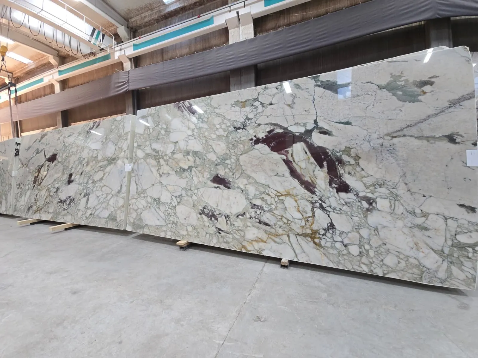 B4862 - 2 CM Calacatta Green Polished