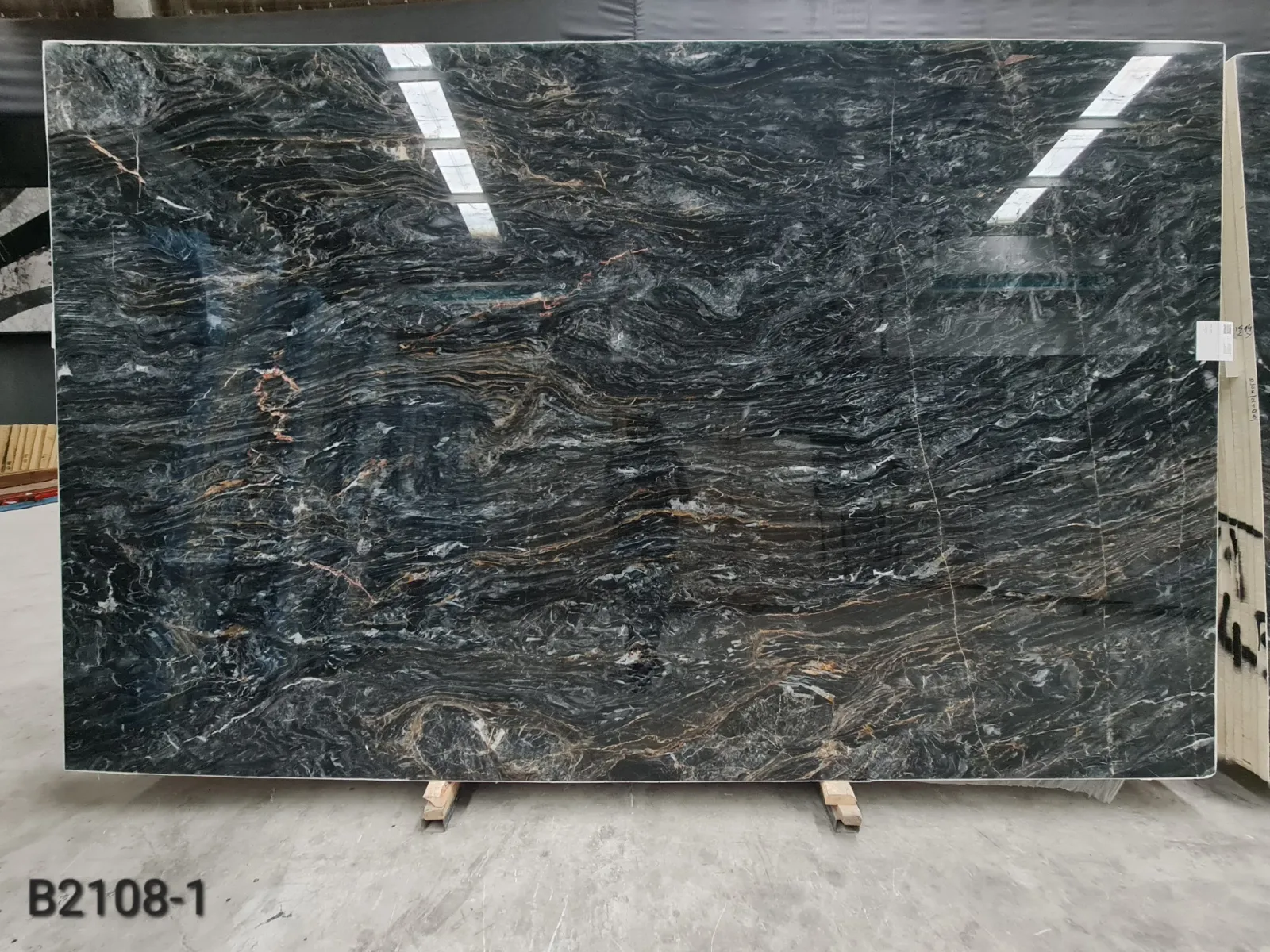 B2108 - 2 CM Fusion Black Polished