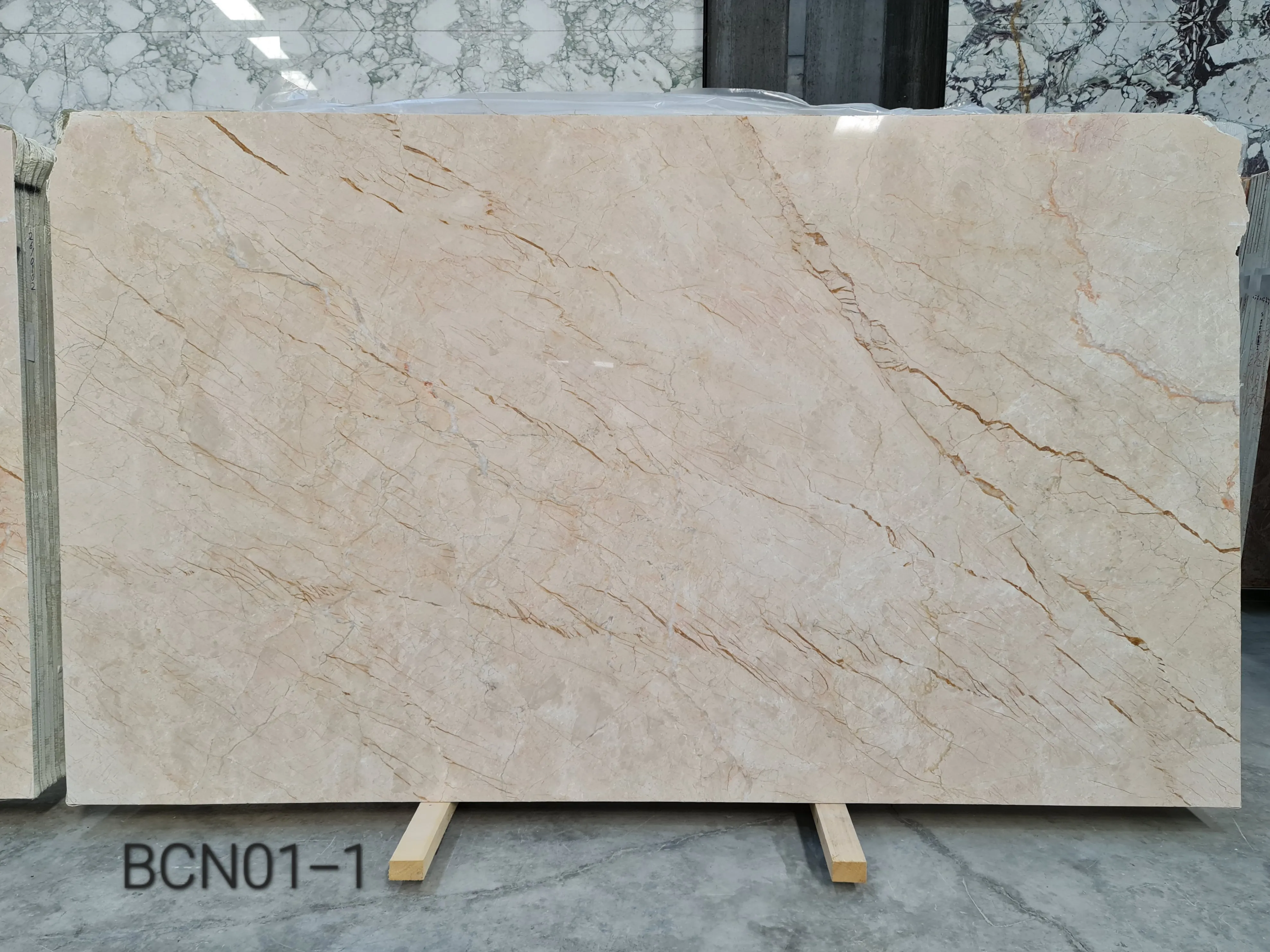 BCN01 - 2 CM Crema Nouva Polished