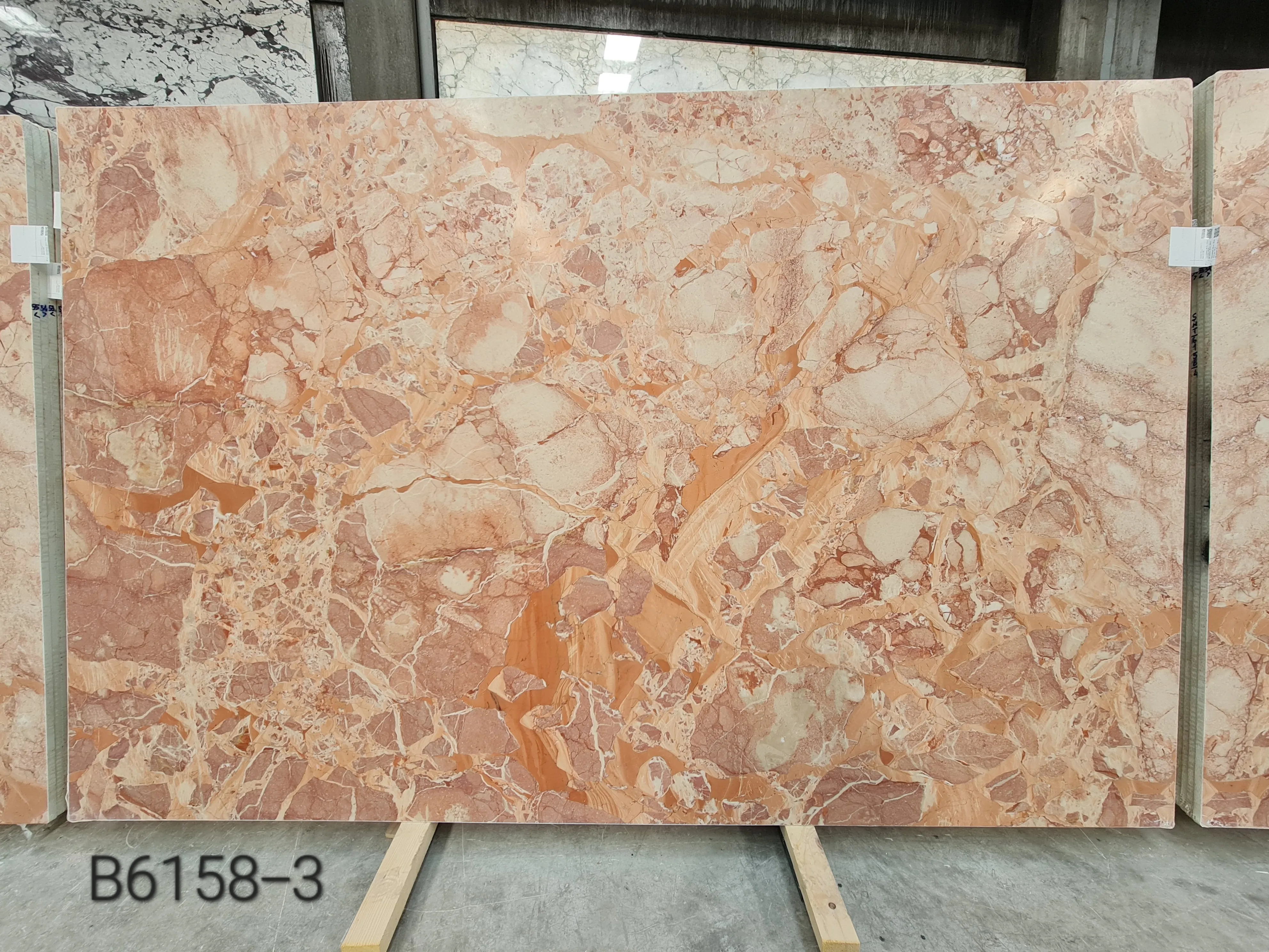 B6158 - 2 CM TERRACOTTA HONED