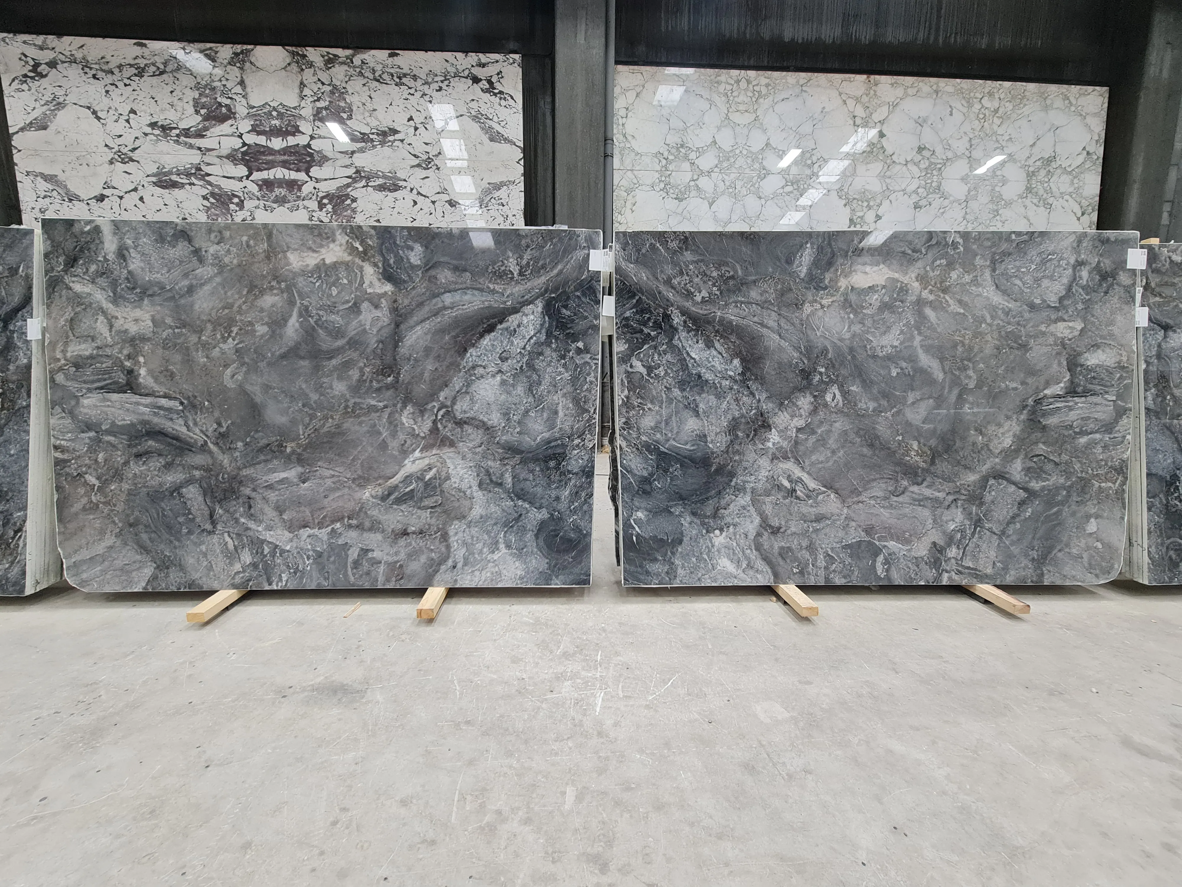 B4793 - 2 CM Cascata Grey Polished