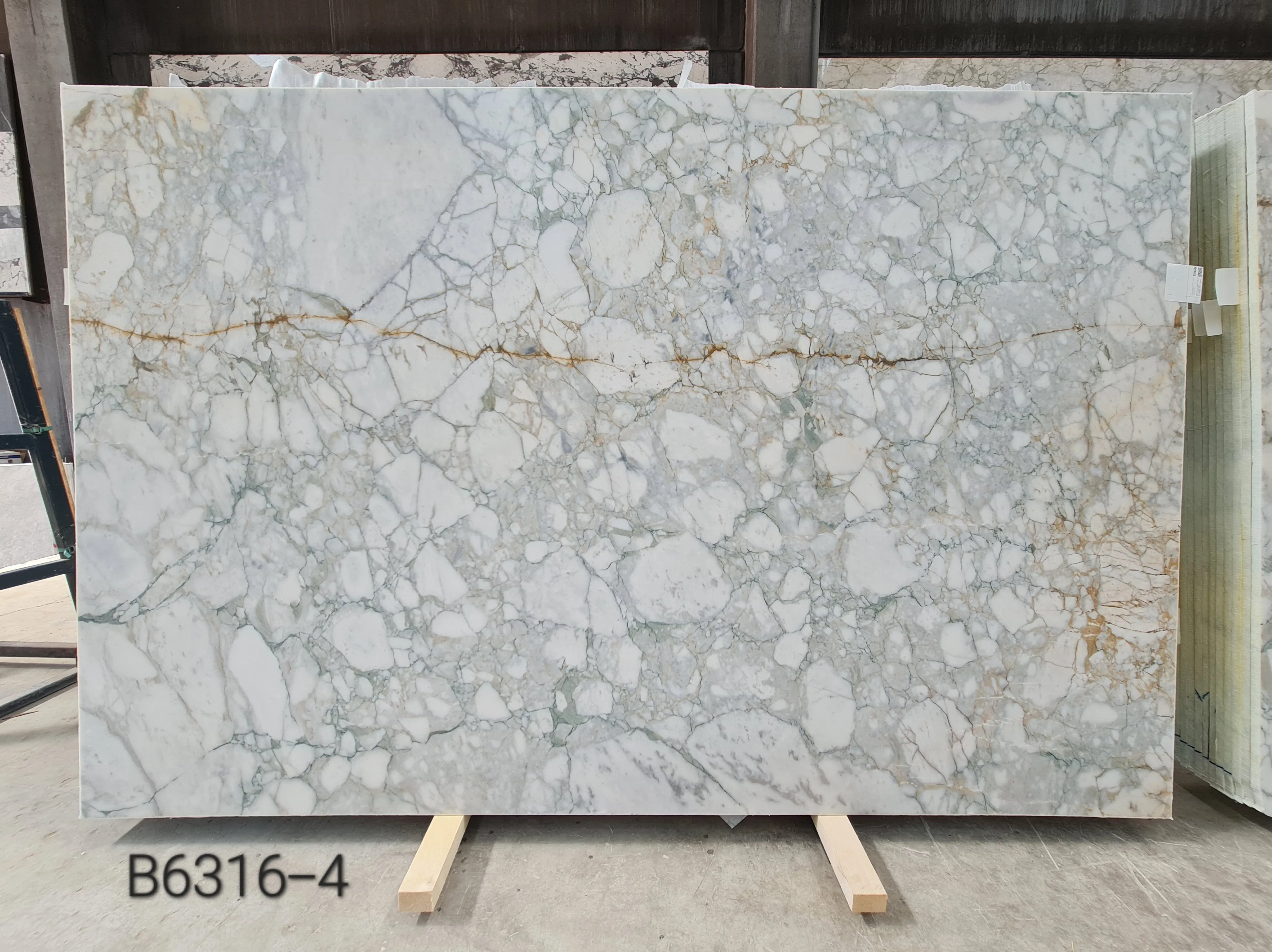 B6316 - 2 CM Calacatta Green Honed