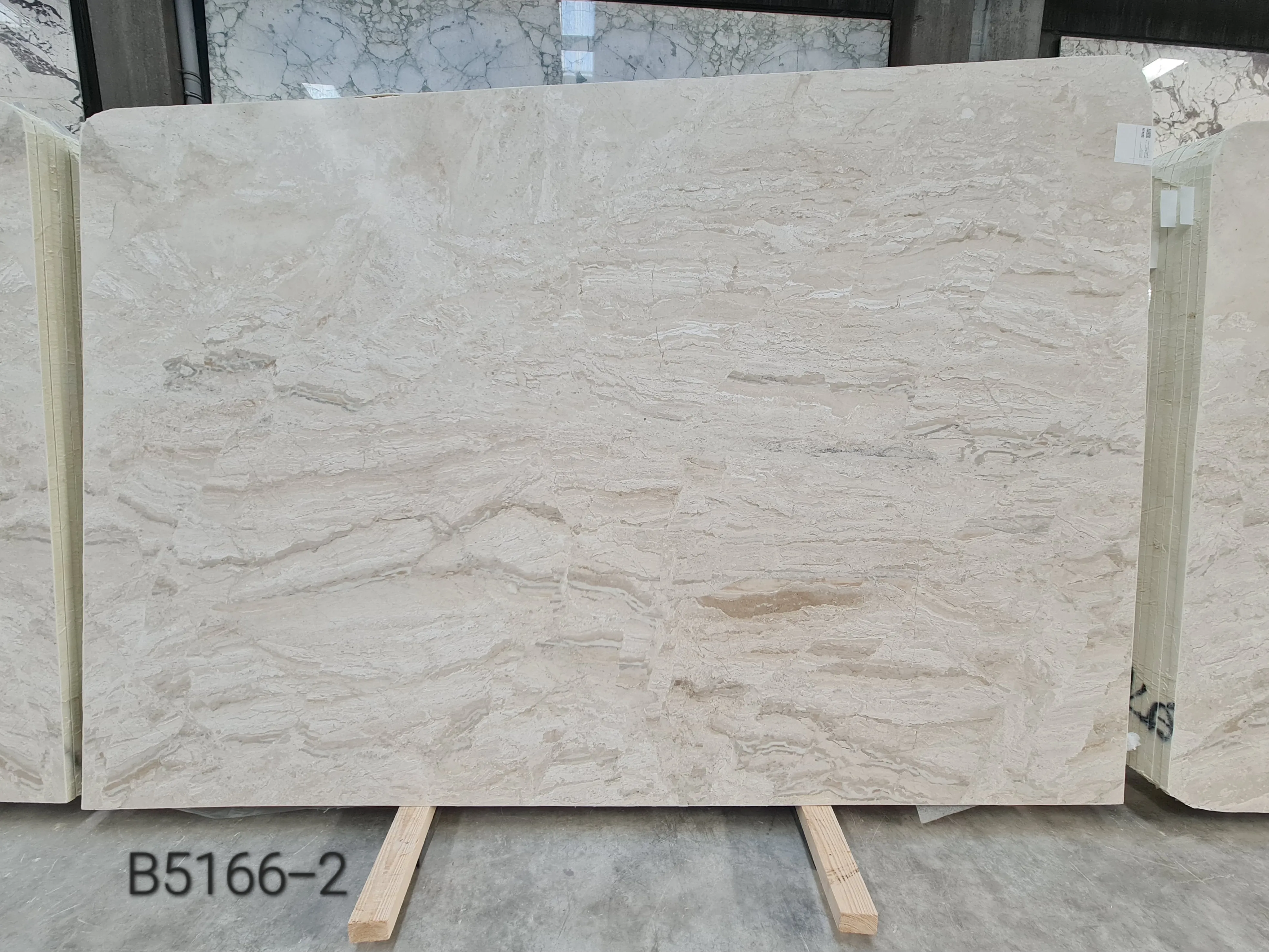 B5166 -2 CM Diana Royal Honed