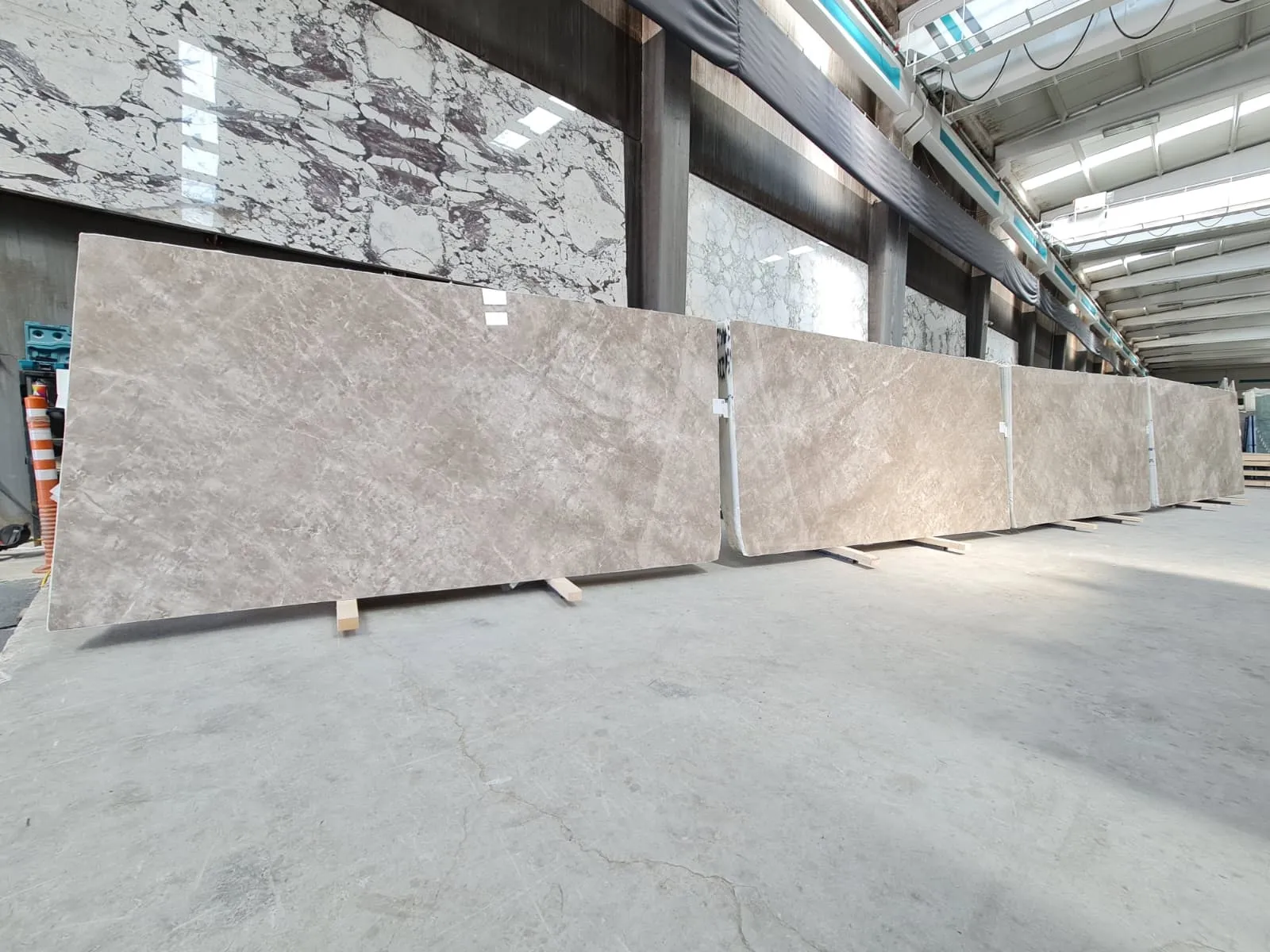 B890 - 2 CM Karaman Grey Polished