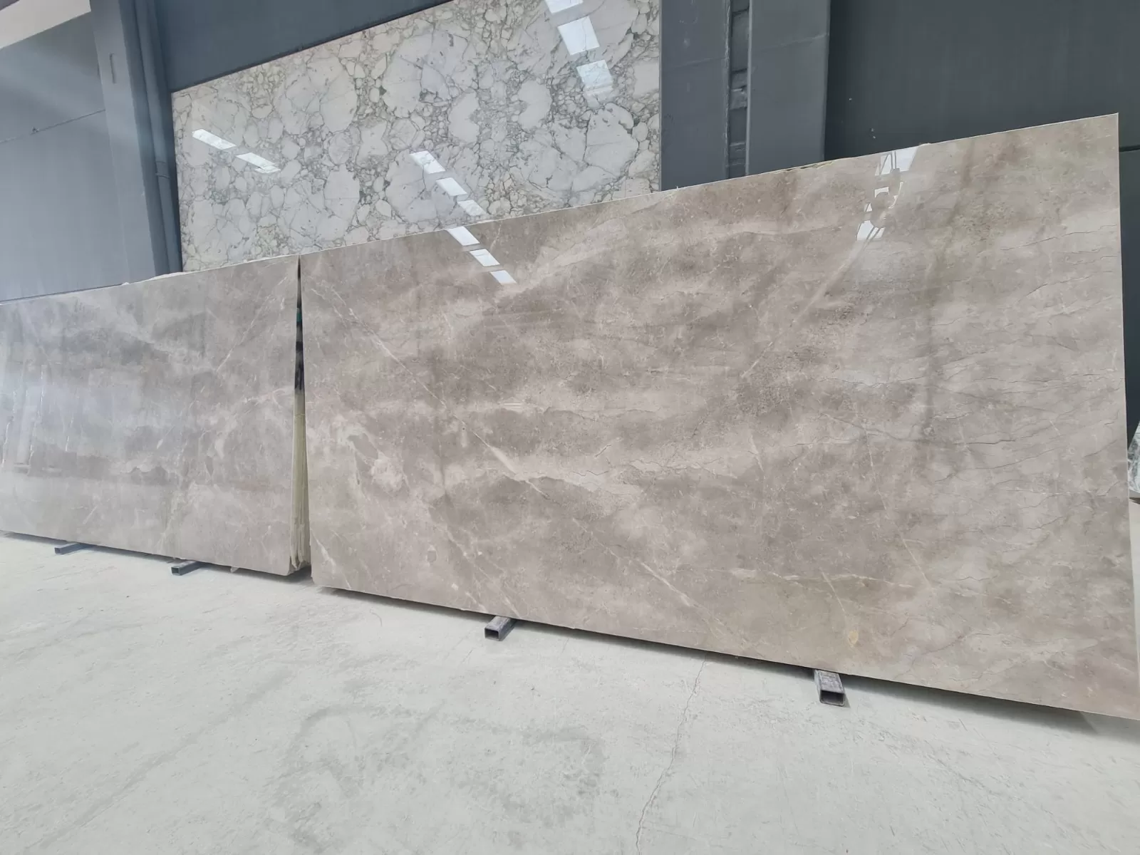 B995 - 2 CM Karaman Grey Polished