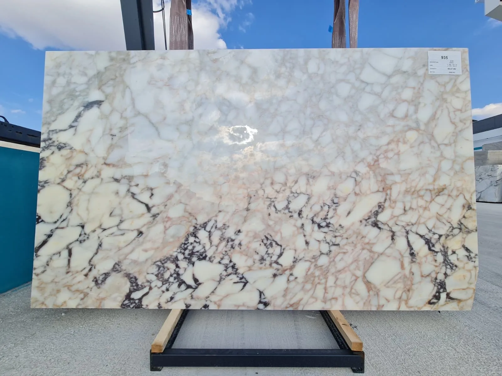B932/933/934/935 - 2 CM Afyon Sugar Violet Polished